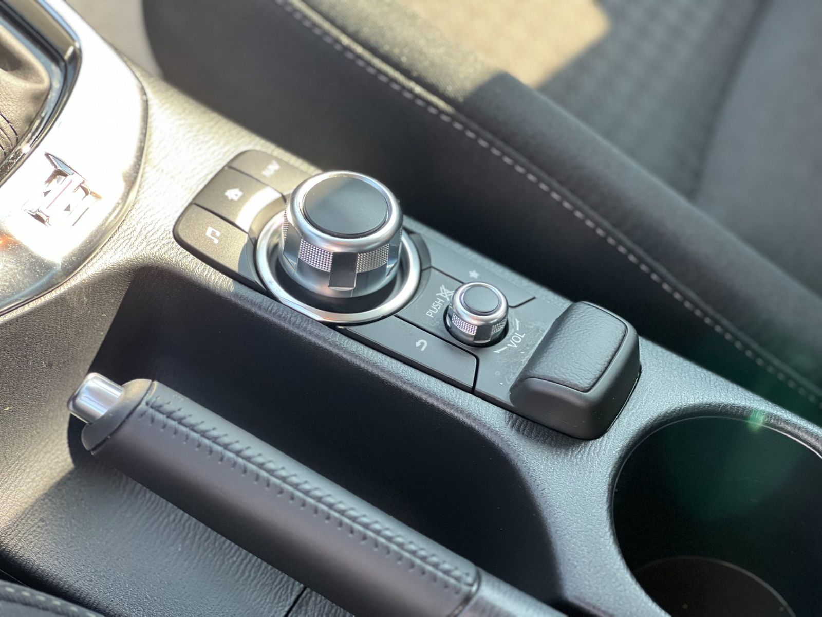 Mazda 2 2019 G90 AT Challenge - foto 20
