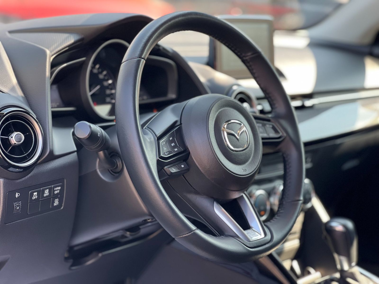 Mazda 2 2019 G90 AT Challenge - foto 17