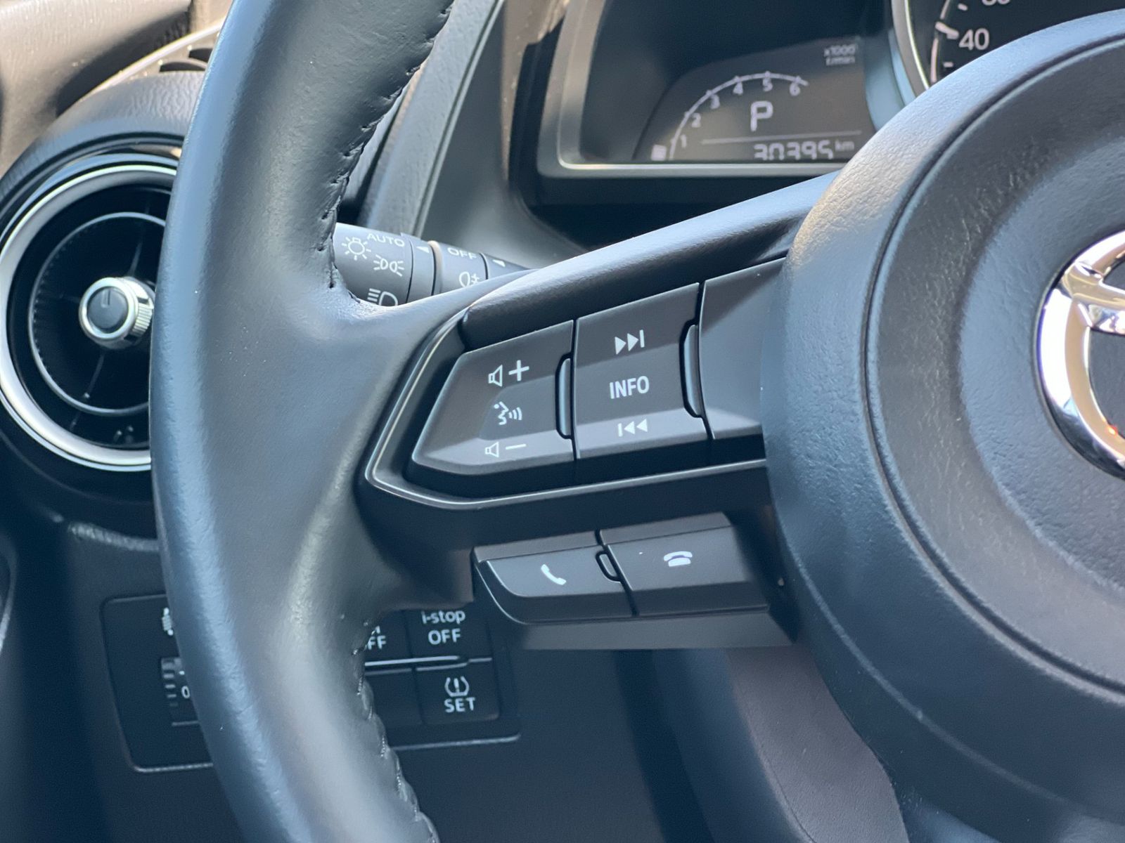 Mazda 2 2019 G90 AT Challenge - foto 25