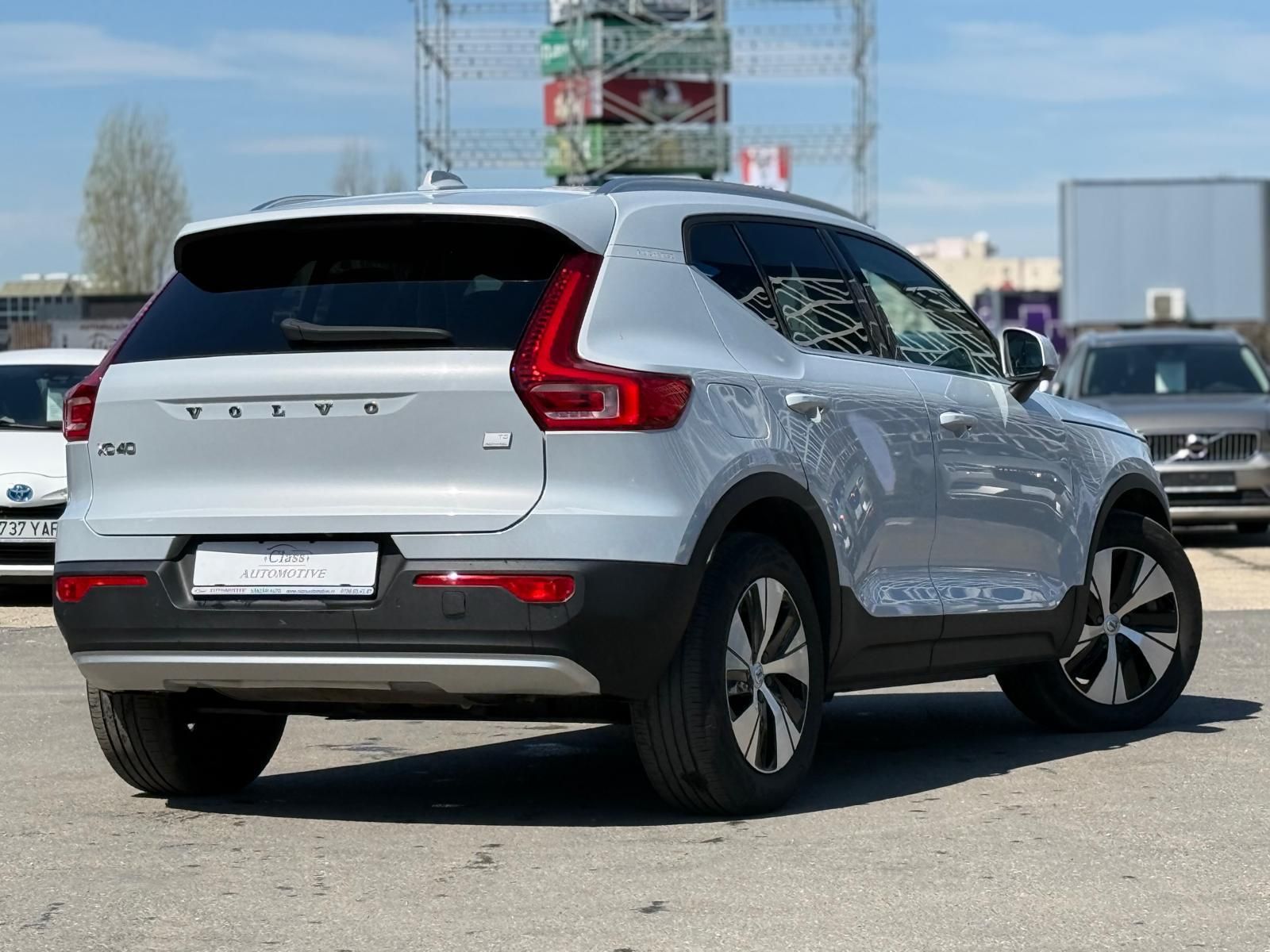 Volvo XC 40 - foto 8