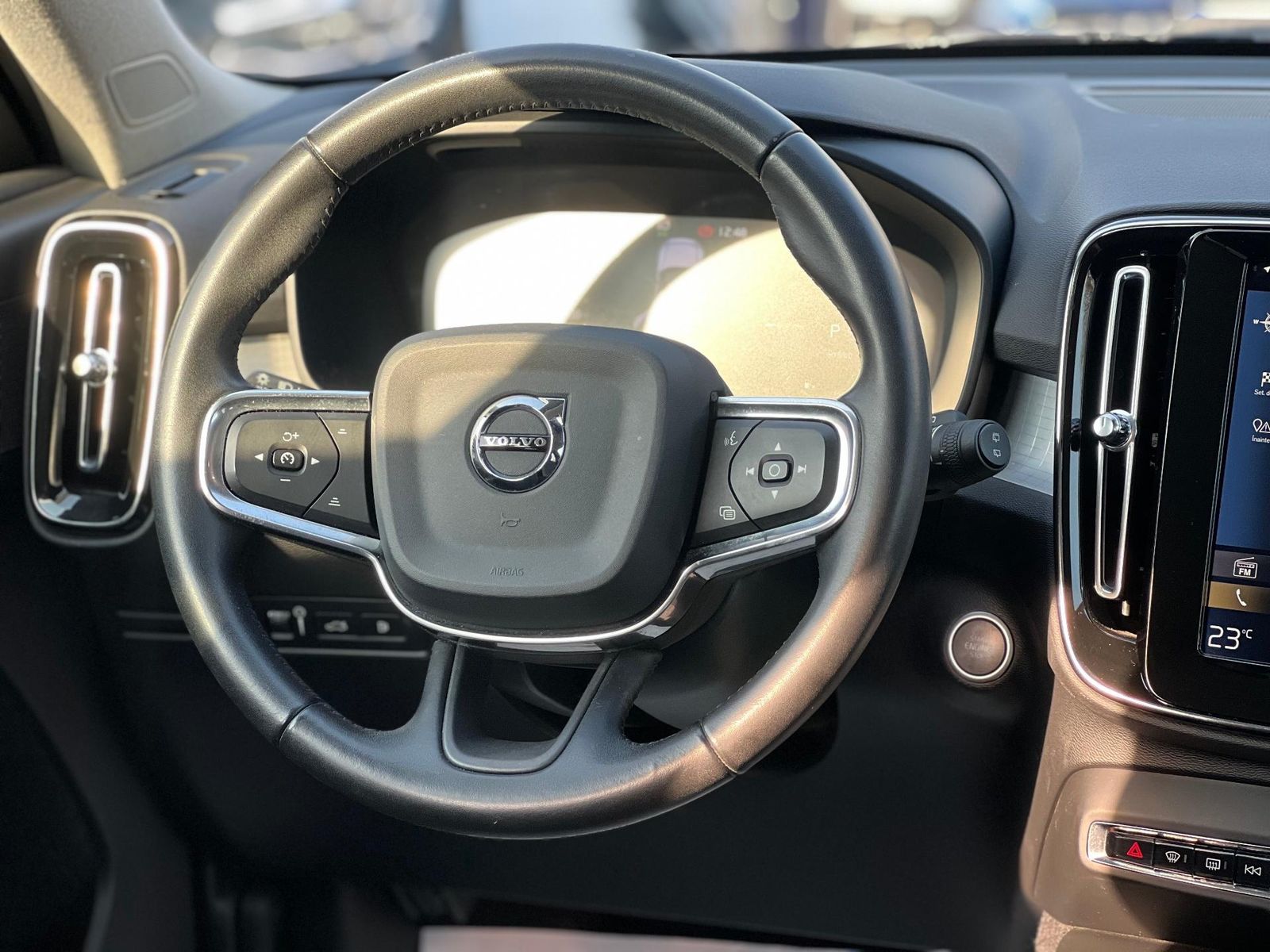 Volvo XC 40 - foto 10