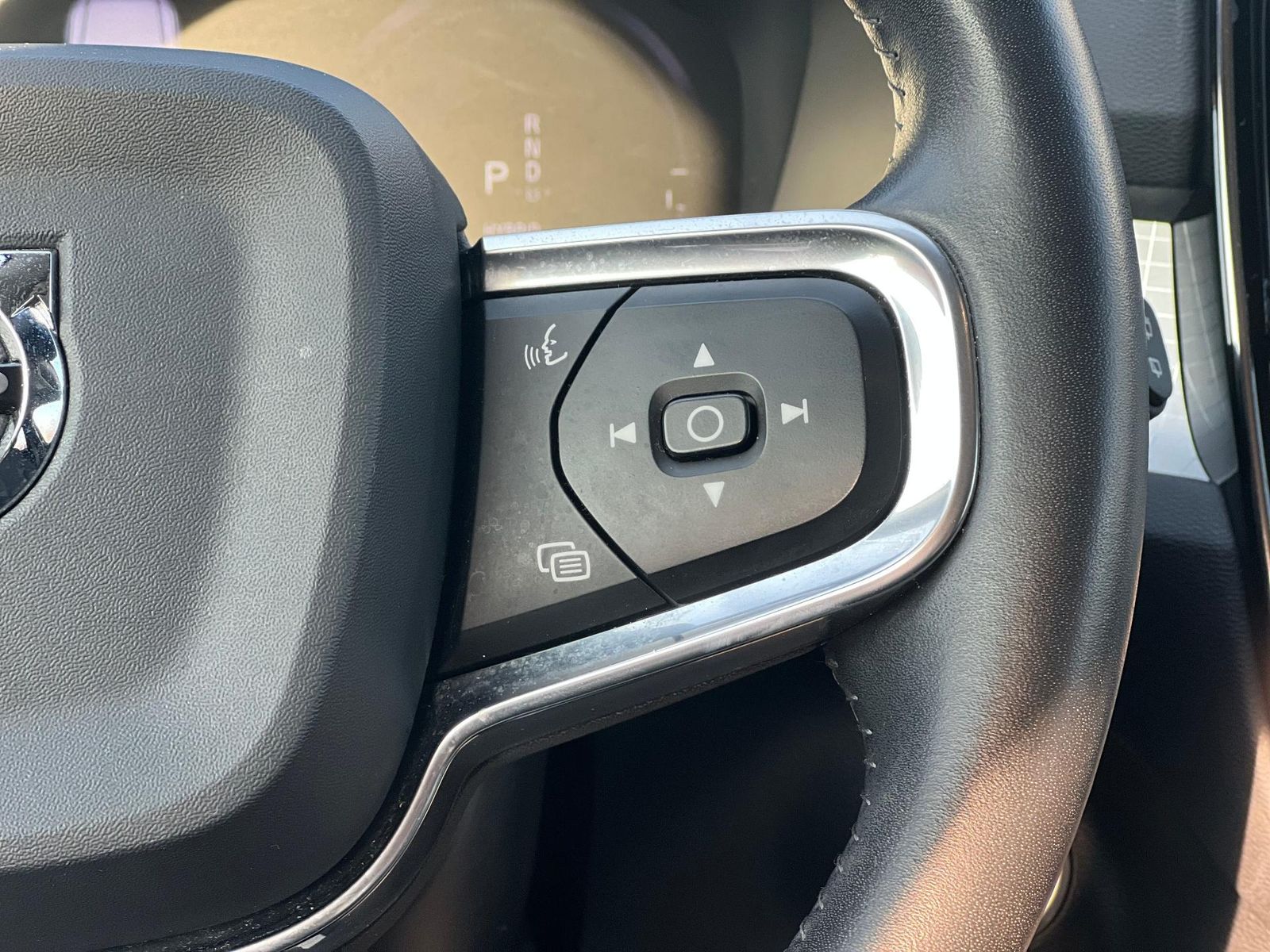 Volvo XC 40 - foto 13