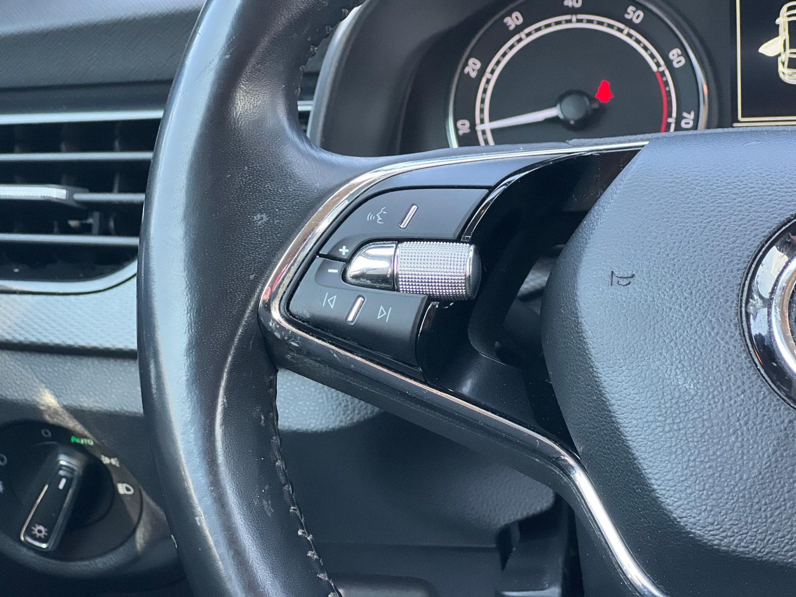 Skoda Scala - 1.0 Ambition - 2021 - DSG - 110 CP - foto 14