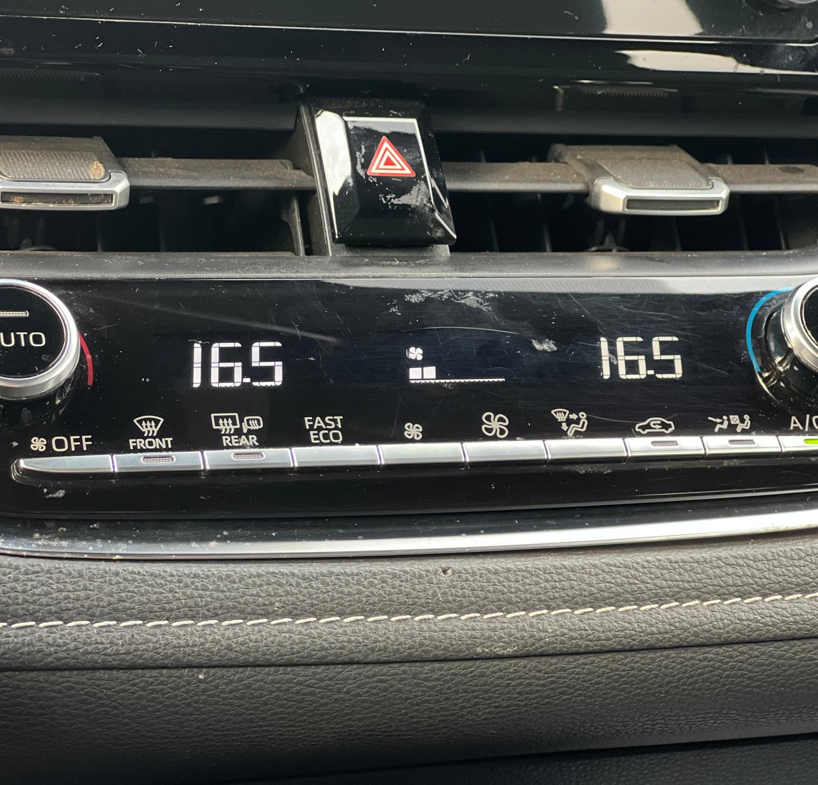 Toyota Corolla HYBRID 1.8 HYBRID - 2021 - foto 6
