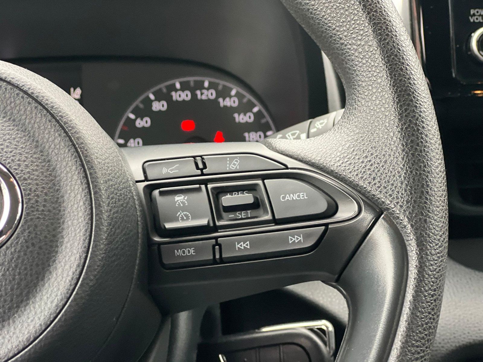 Toyota Yaris 2022 1.0 L Eco - foto 13