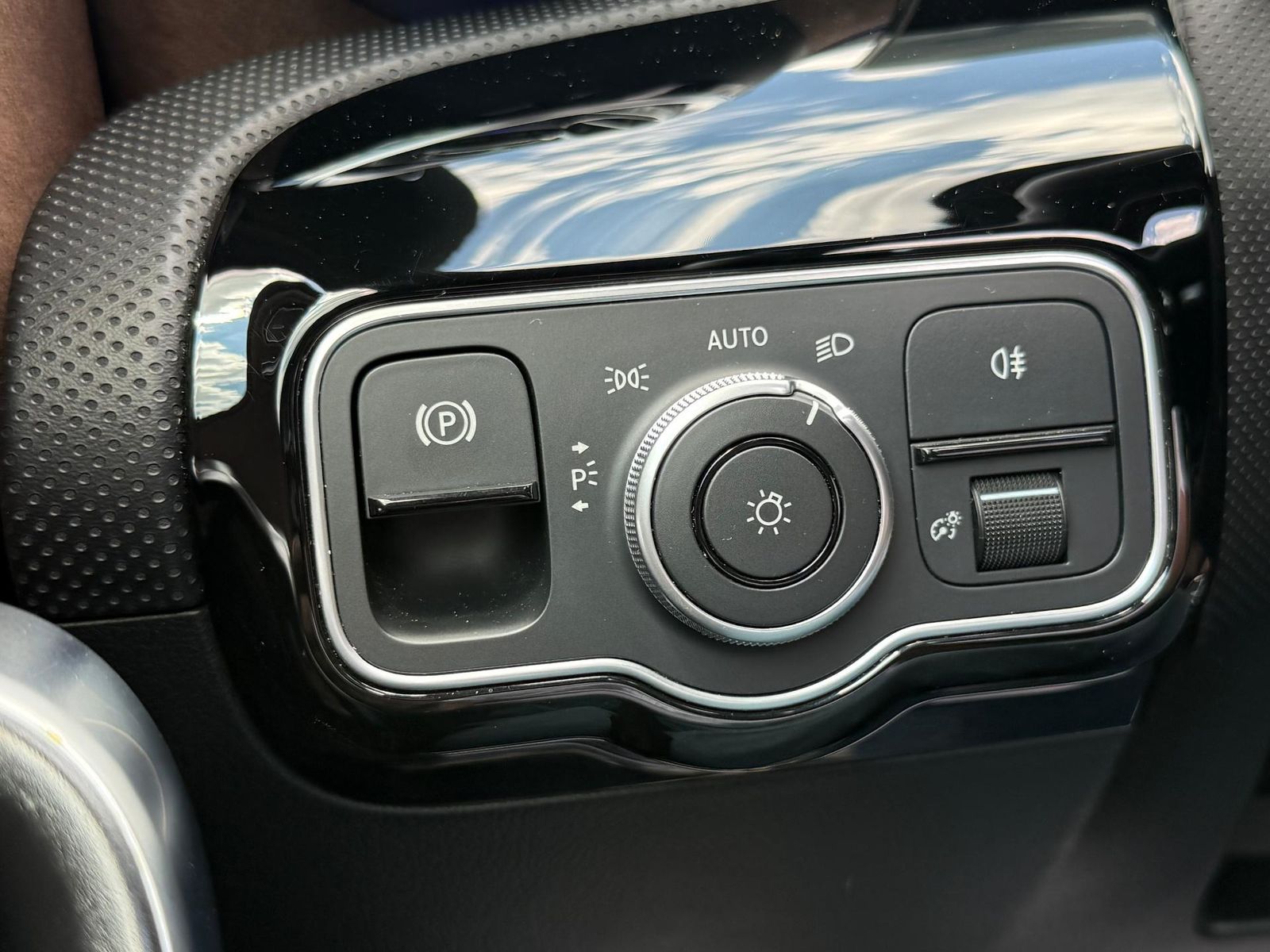 Mercedes-Benz Clasa A 2025 180 - foto 28