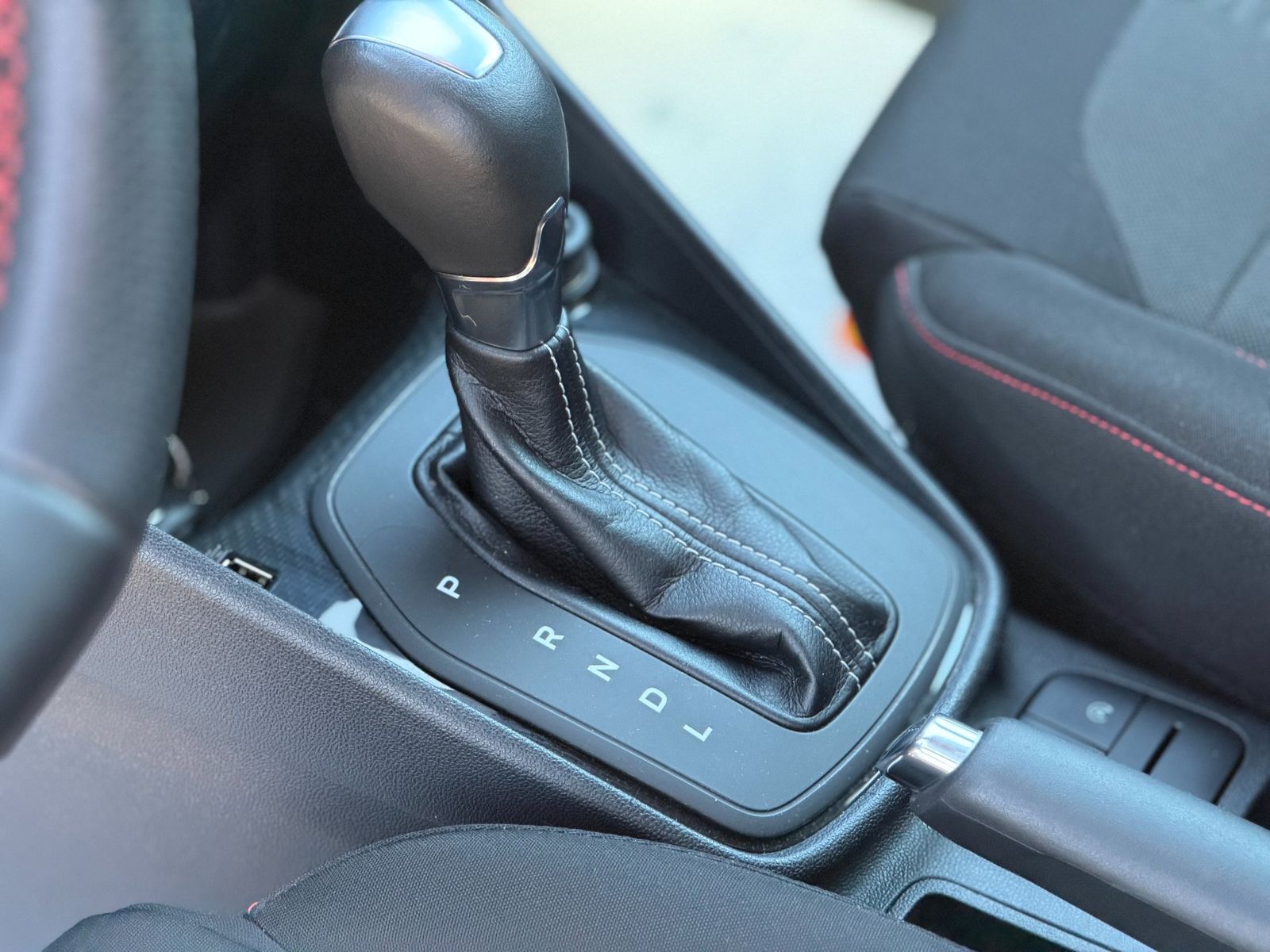 Ford Fiesta 2022 1.0 EcoBoost ST Line - foto 12
