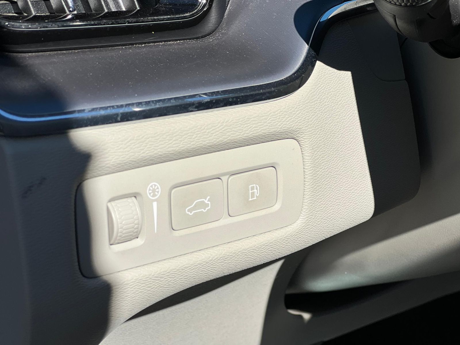 Volvo XC60 RECHARGE - INSCRIPTION T6 Hybrid AWD - Primul proprietar - foto 16