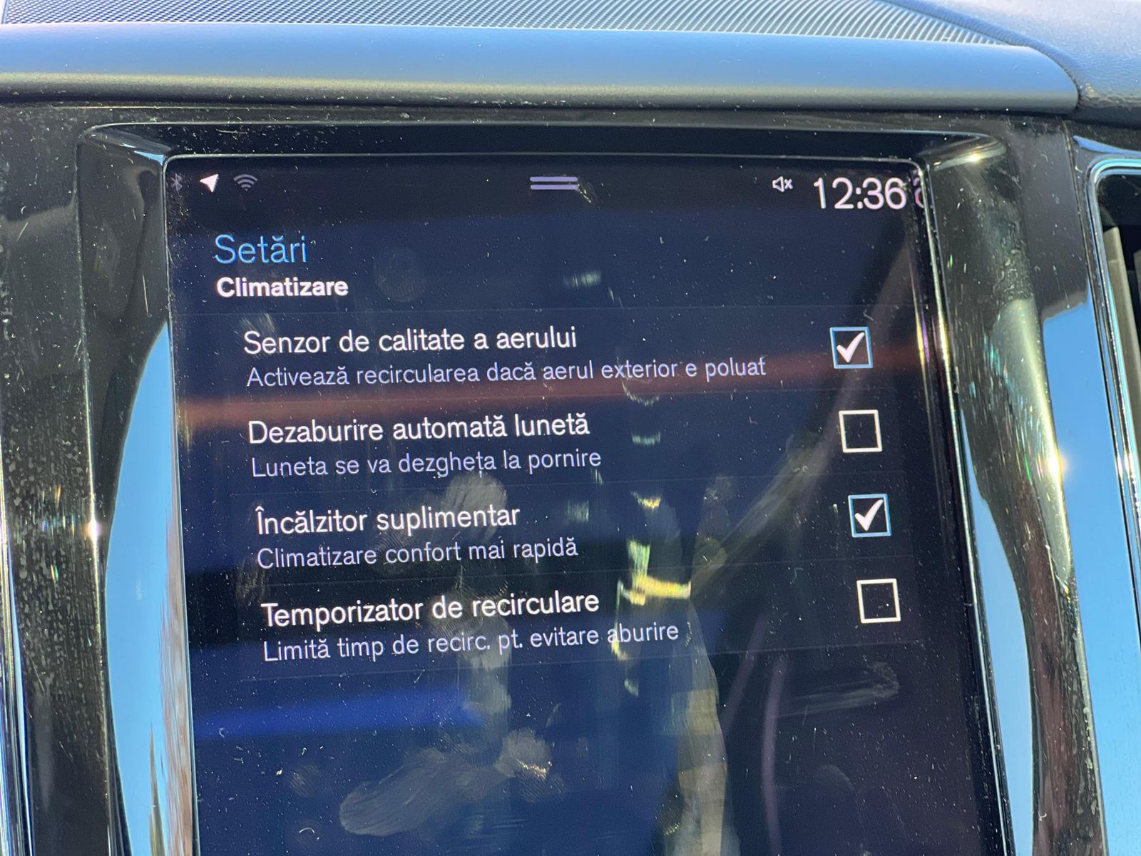 Volvo XC60 RECHARGE - INSCRIPTION T6 Hybrid AWD - Primul proprietar - foto 22