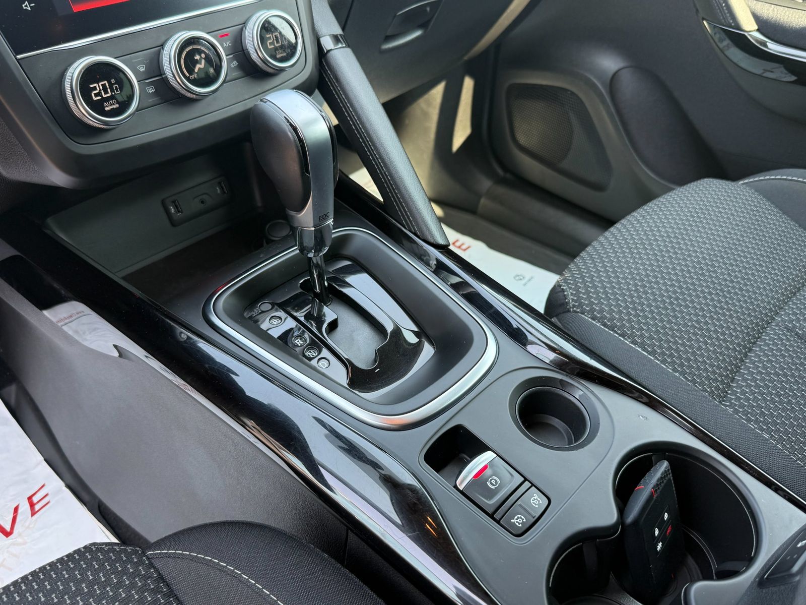 Renault Kadjar 2019 TCe EDC GPF Intens - foto 28