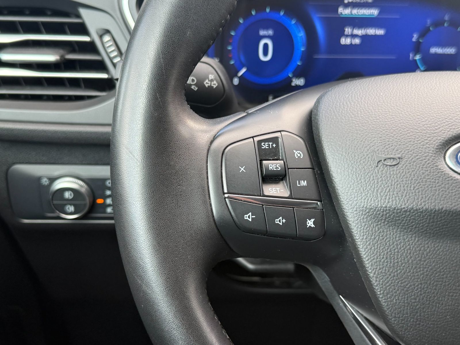 Ford Kuga 2023 1.5 EcoBoost FWD Titanium - foto 12
