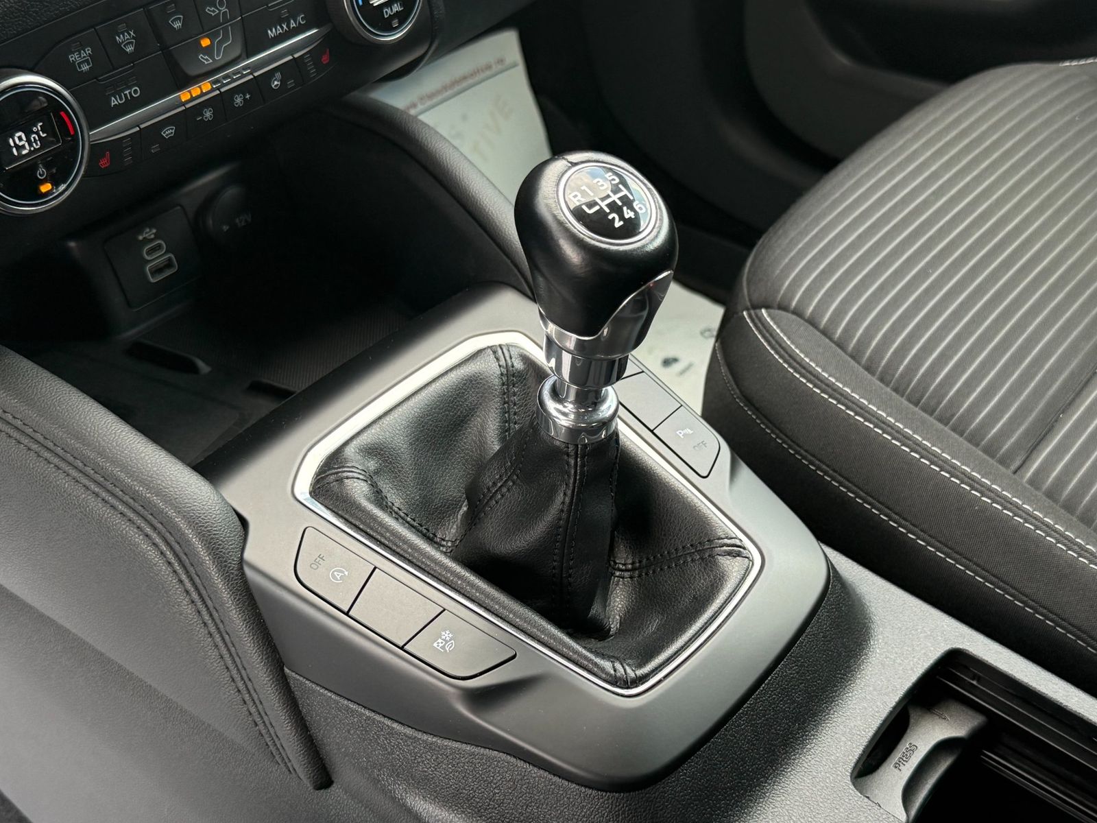 Ford Kuga 2023 1.5 EcoBoost FWD Titanium - foto 16