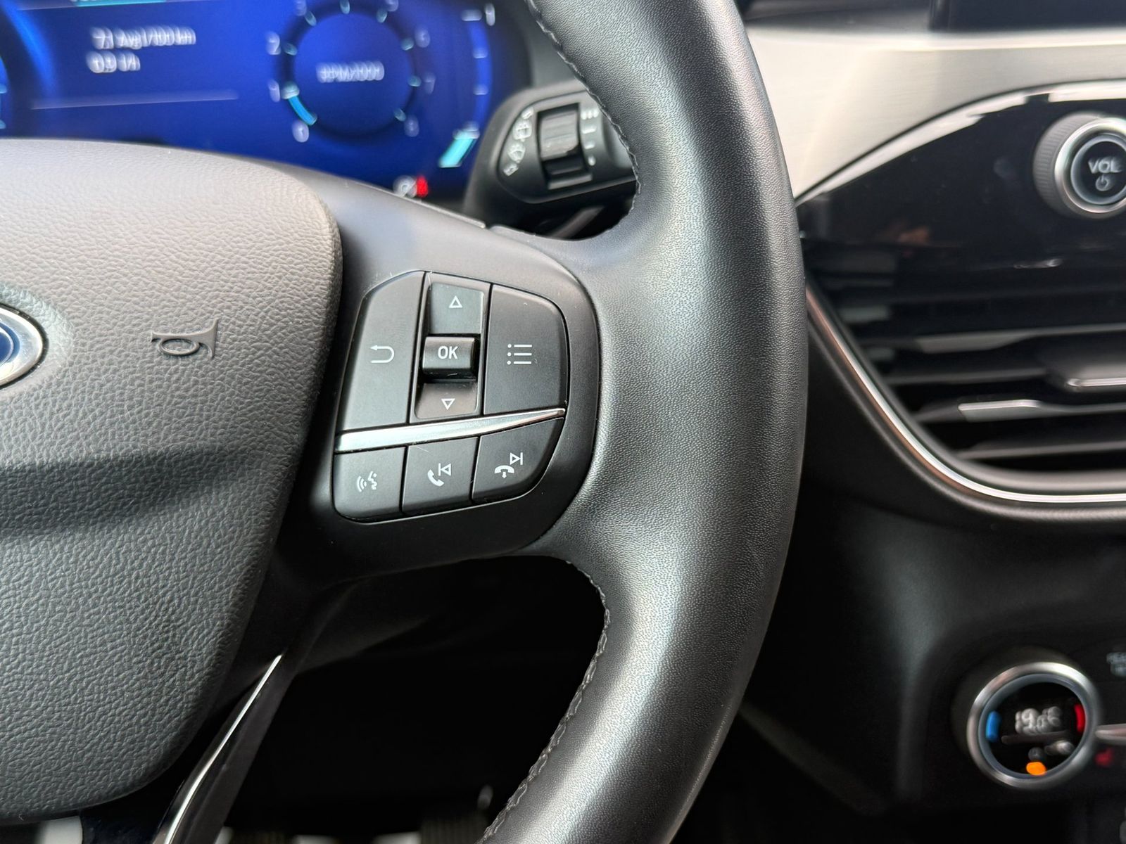 Ford Kuga 2023 1.5 EcoBoost FWD Titanium - foto 13