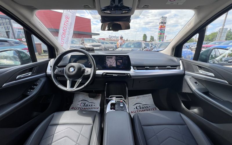 BMW Seria 2 2024 218i - foto 3