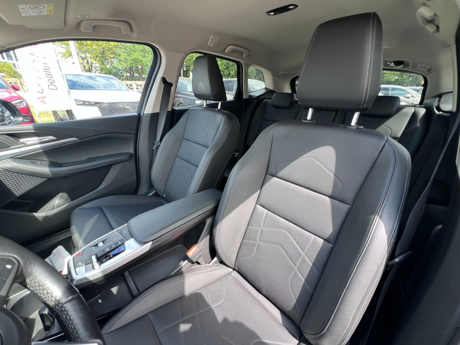 BMW Seria 2 2024 218i - foto 13