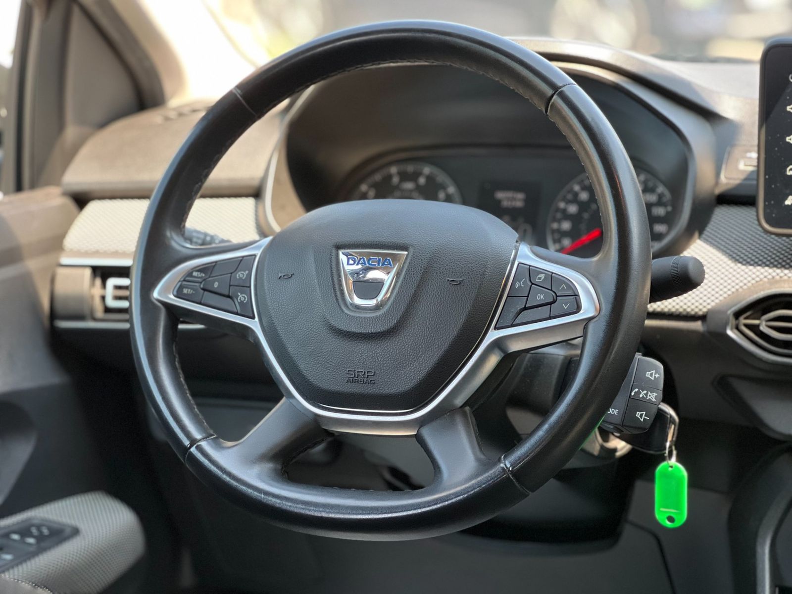 Dacia Logan 2022 - foto 16