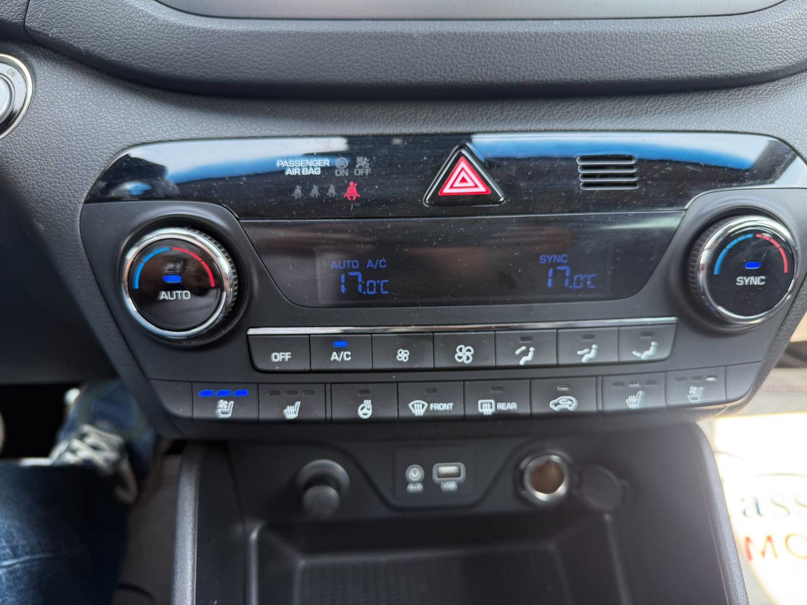 Hyundai TUCSON 2018 1.6 T-GDi 4WD 7DCT Luxury Pack+ - foto 23