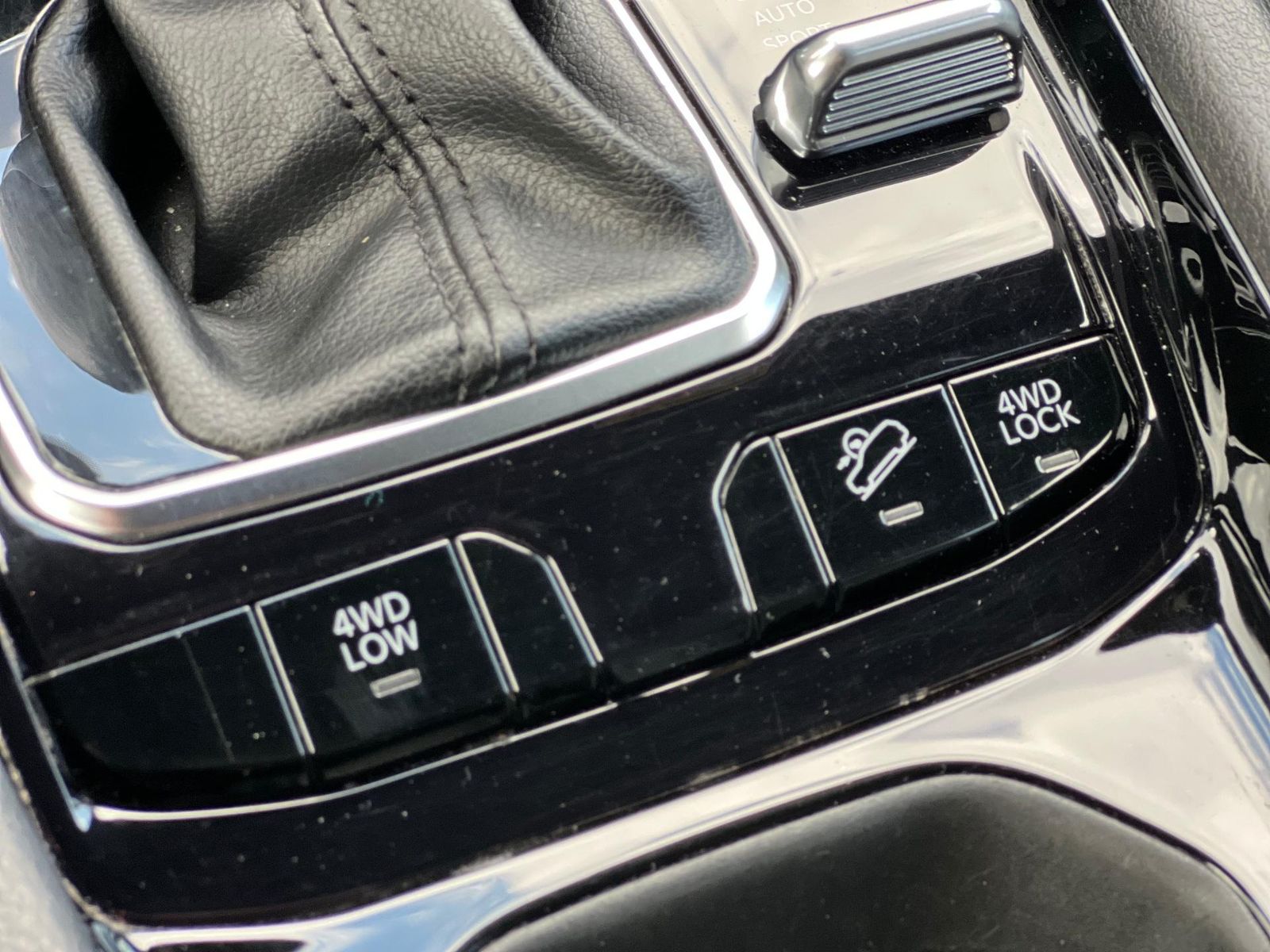 Jeep Compass 2022 1.3T 4xe AT6 PHEV S - foto 30