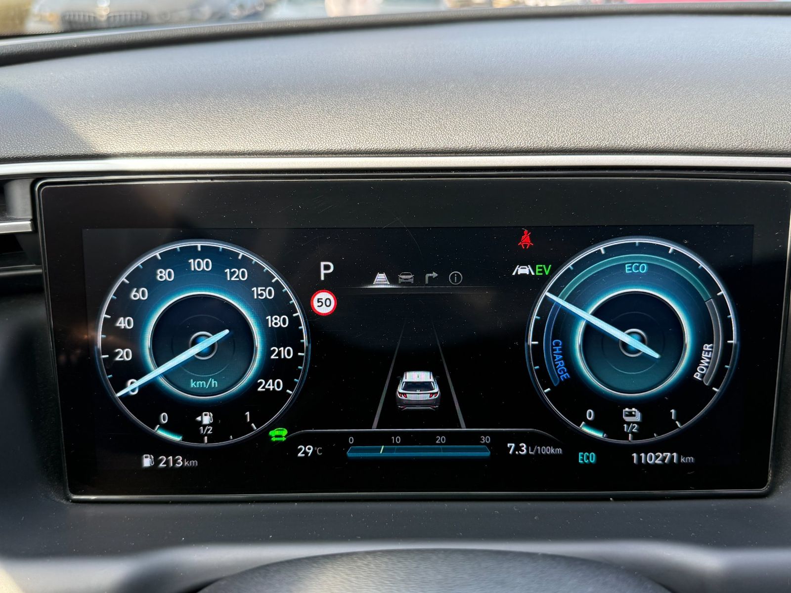 Hyundai TUCSON 2021 1.6 l 215 CP 4WD 6AT HEV Luxury - foto 30