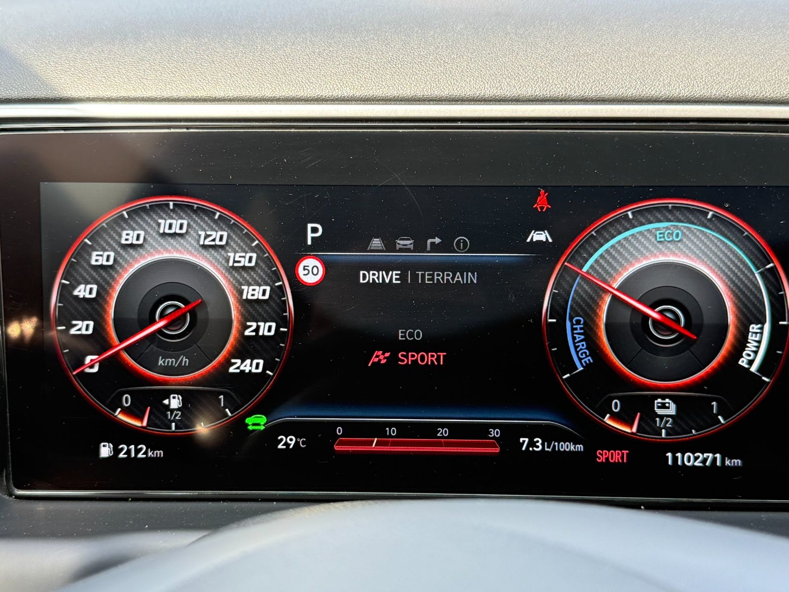 Hyundai TUCSON 2021 1.6 l 215 CP 4WD 6AT HEV Luxury - foto 38