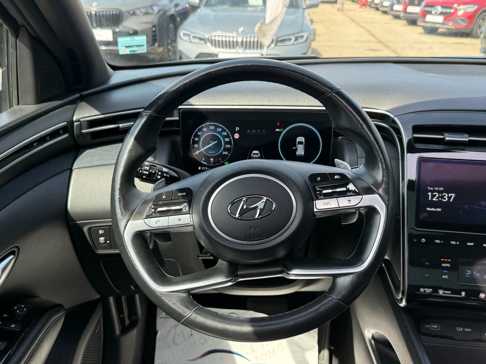 Hyundai TUCSON 2021 1.6 l 215 CP 4WD 6AT HEV Luxury - foto 20