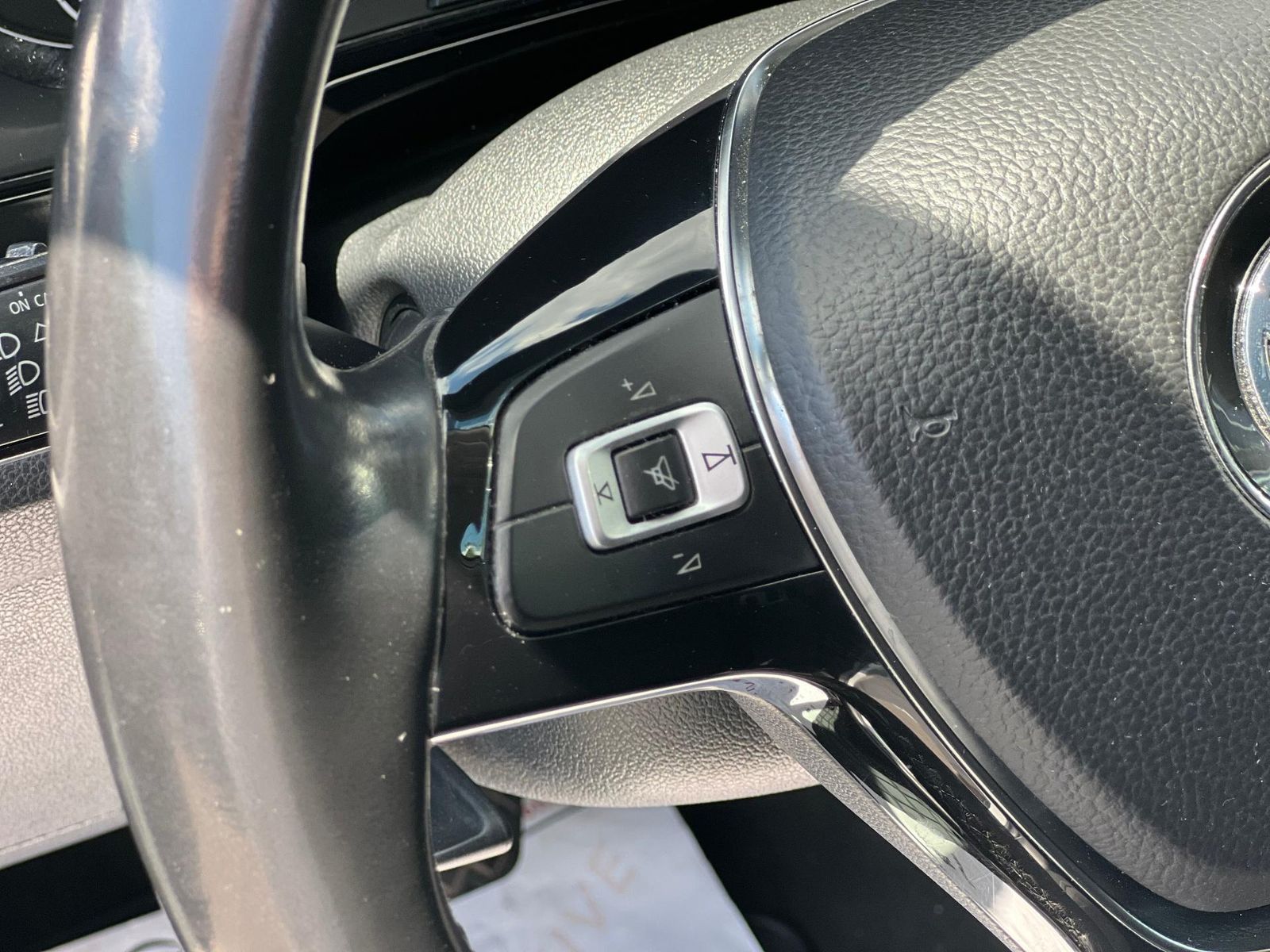 Volkswagen Polo 1.0 TSI DSG - 2019 - foto 10