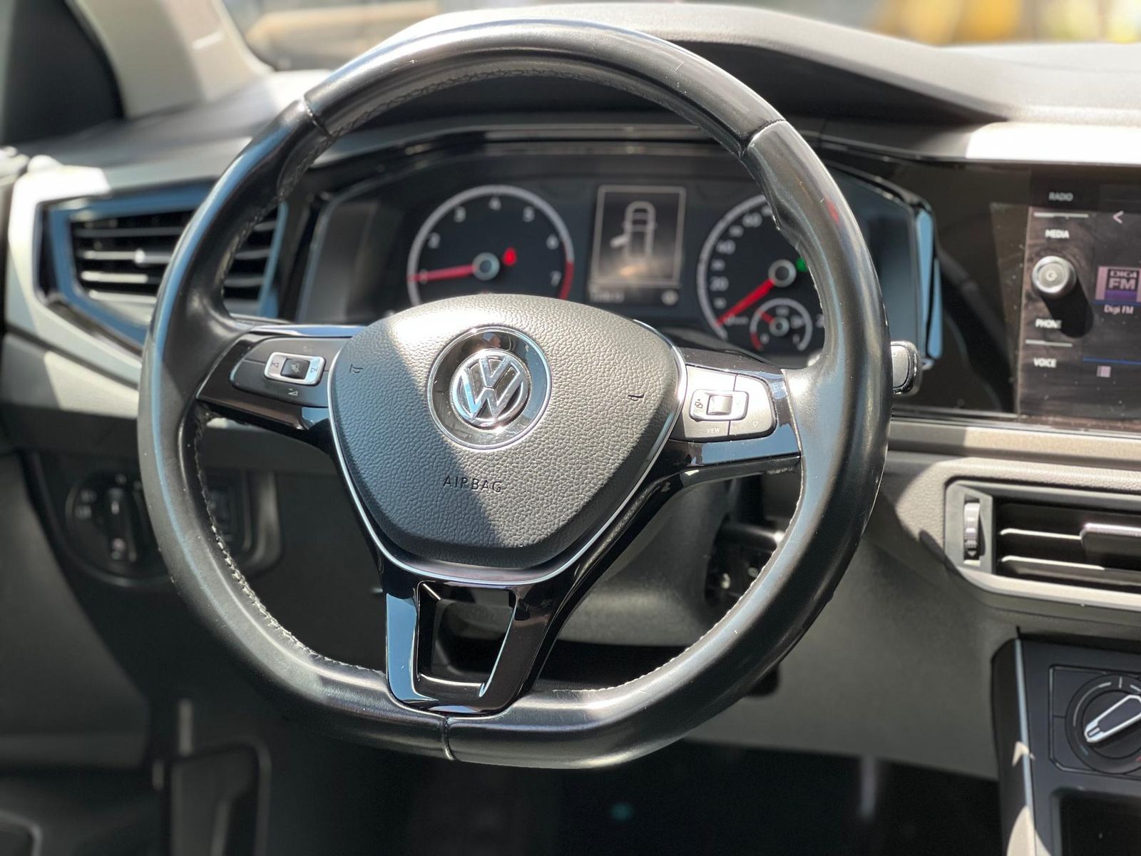 Volkswagen Polo 1.0 TSI DSG - 2019 - foto 12