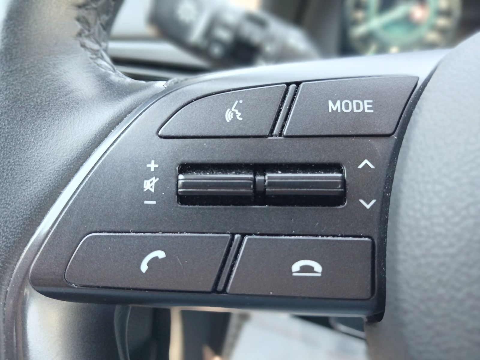 Hyundai BAYON 2024 1.0 T-GDI M-Hybrid 100 CP 7DCT Led Line - foto 12