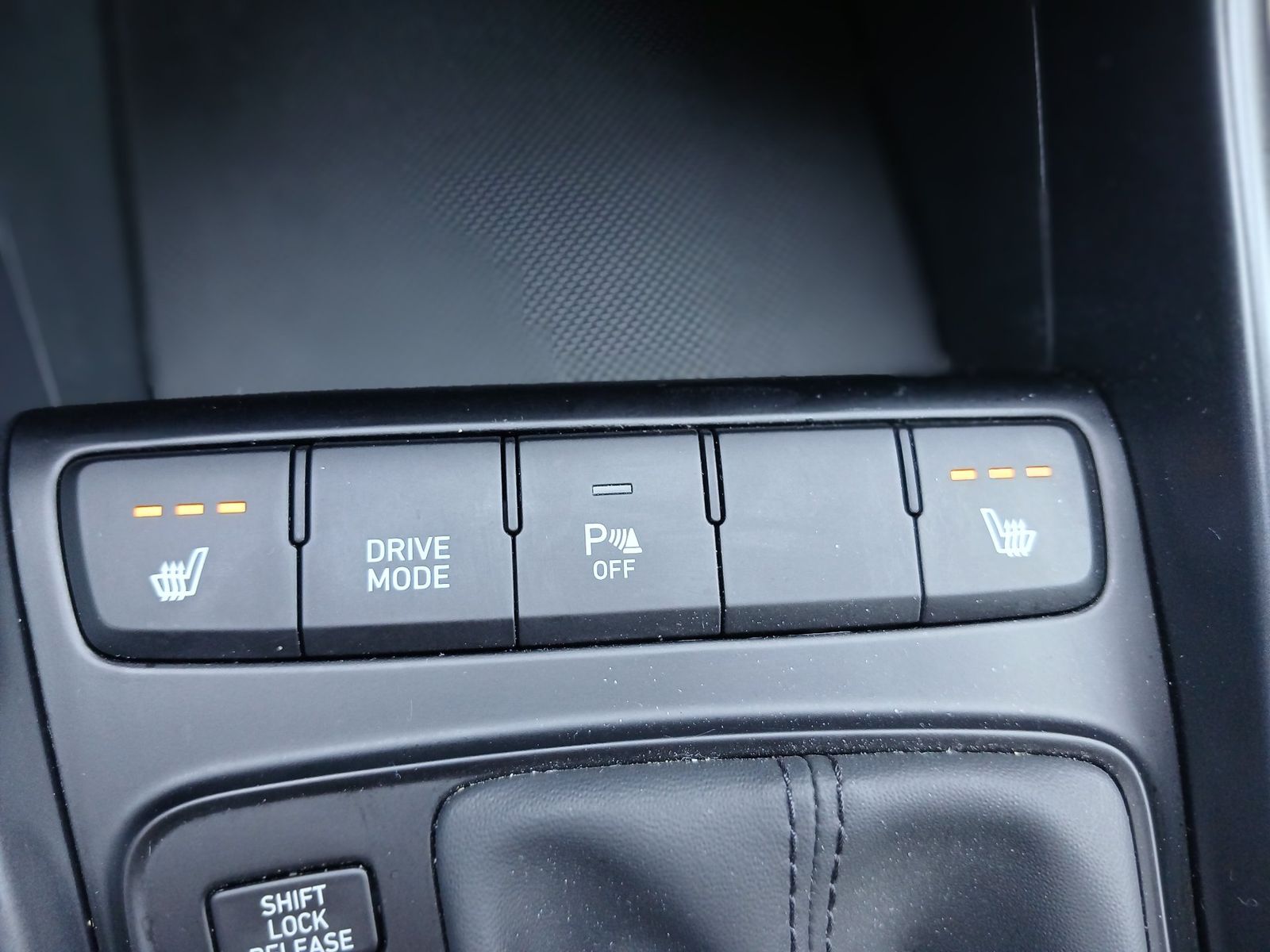 Hyundai BAYON 2024 1.0 T-GDI M-Hybrid 100 CP 7DCT Led Line - foto 18