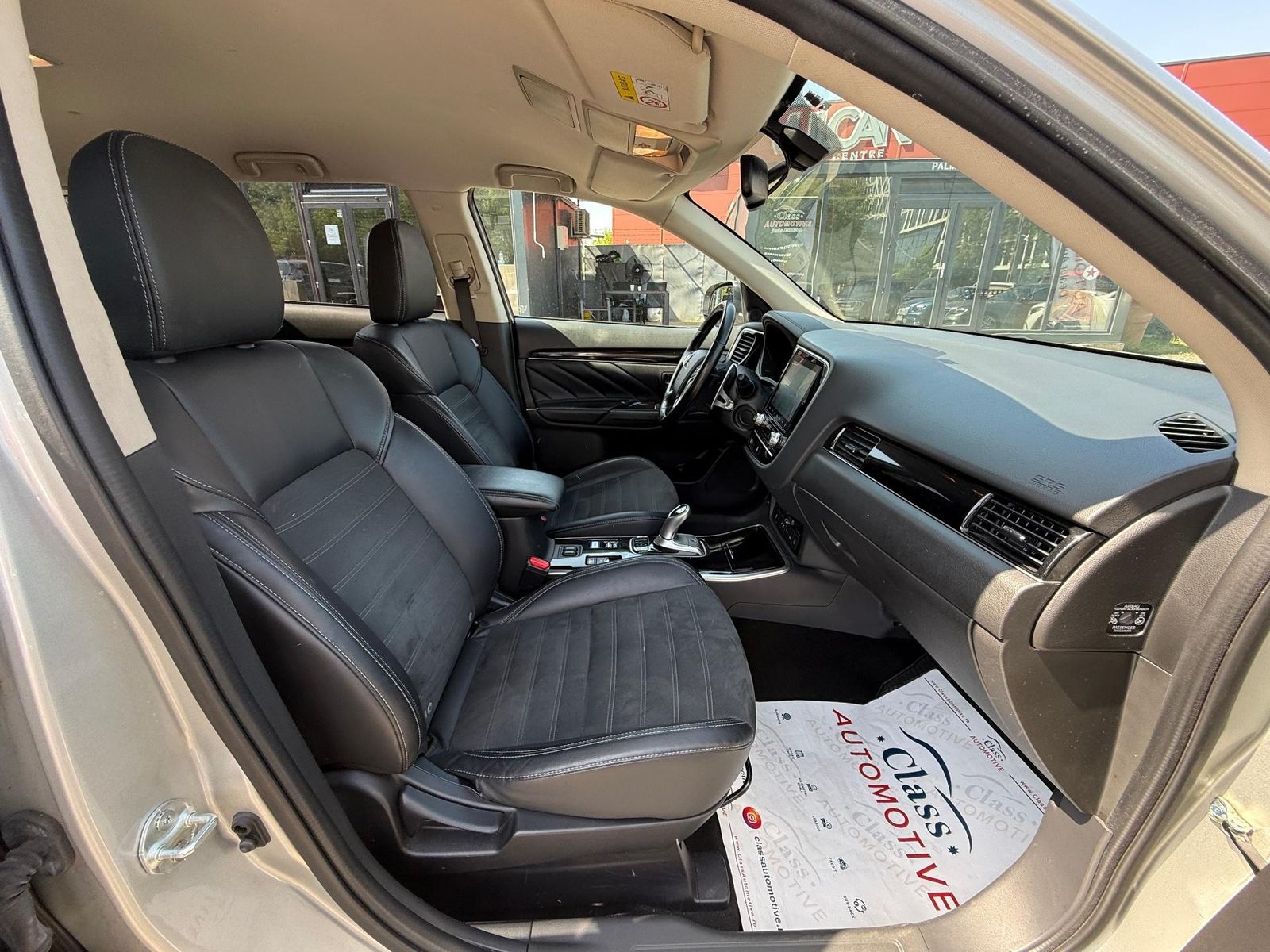 Mitsubishi Outlander 2020 - foto 17