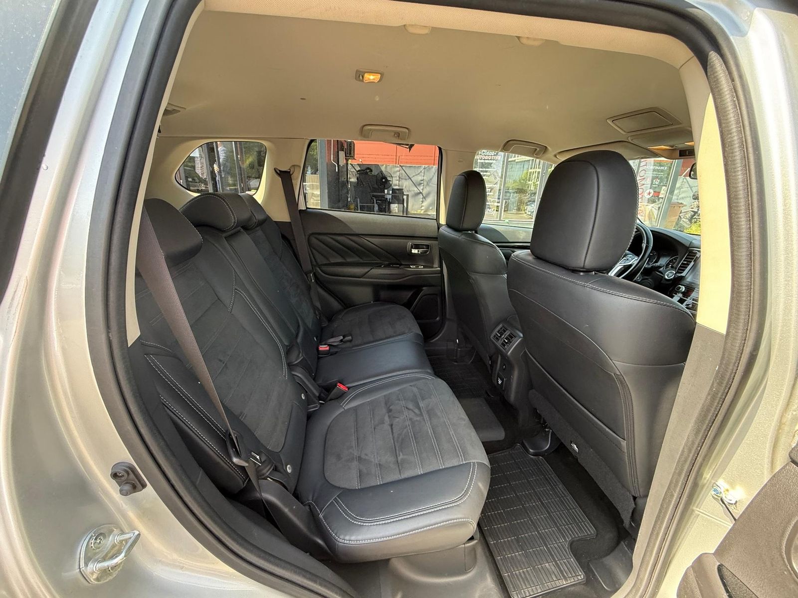 Mitsubishi Outlander 2020 - foto 18