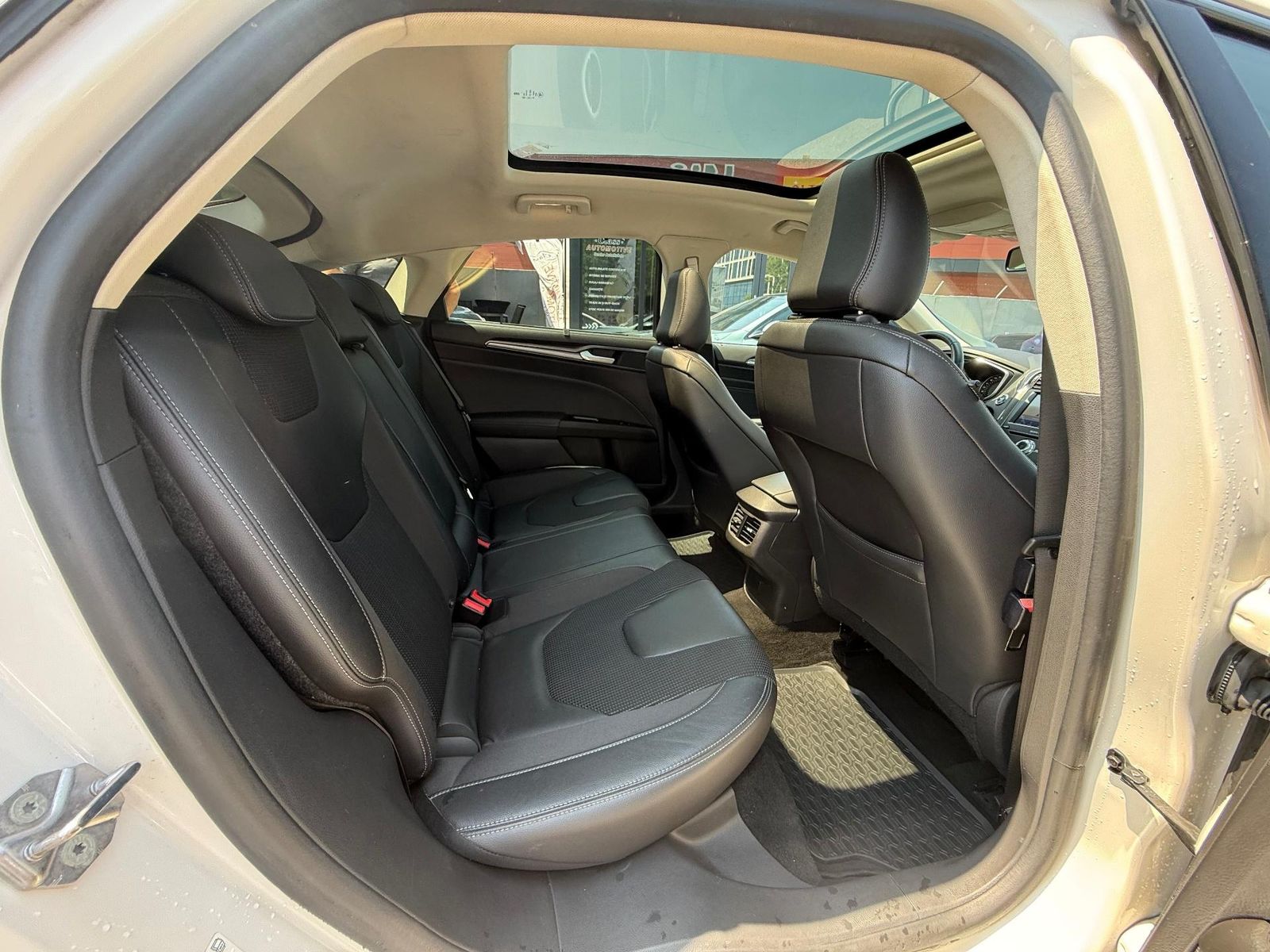 Ford Mondeo Titanium 1.5 Benzina 165 CPSerie sasiu: WF0EXXWPCEKS25248 - foto 25