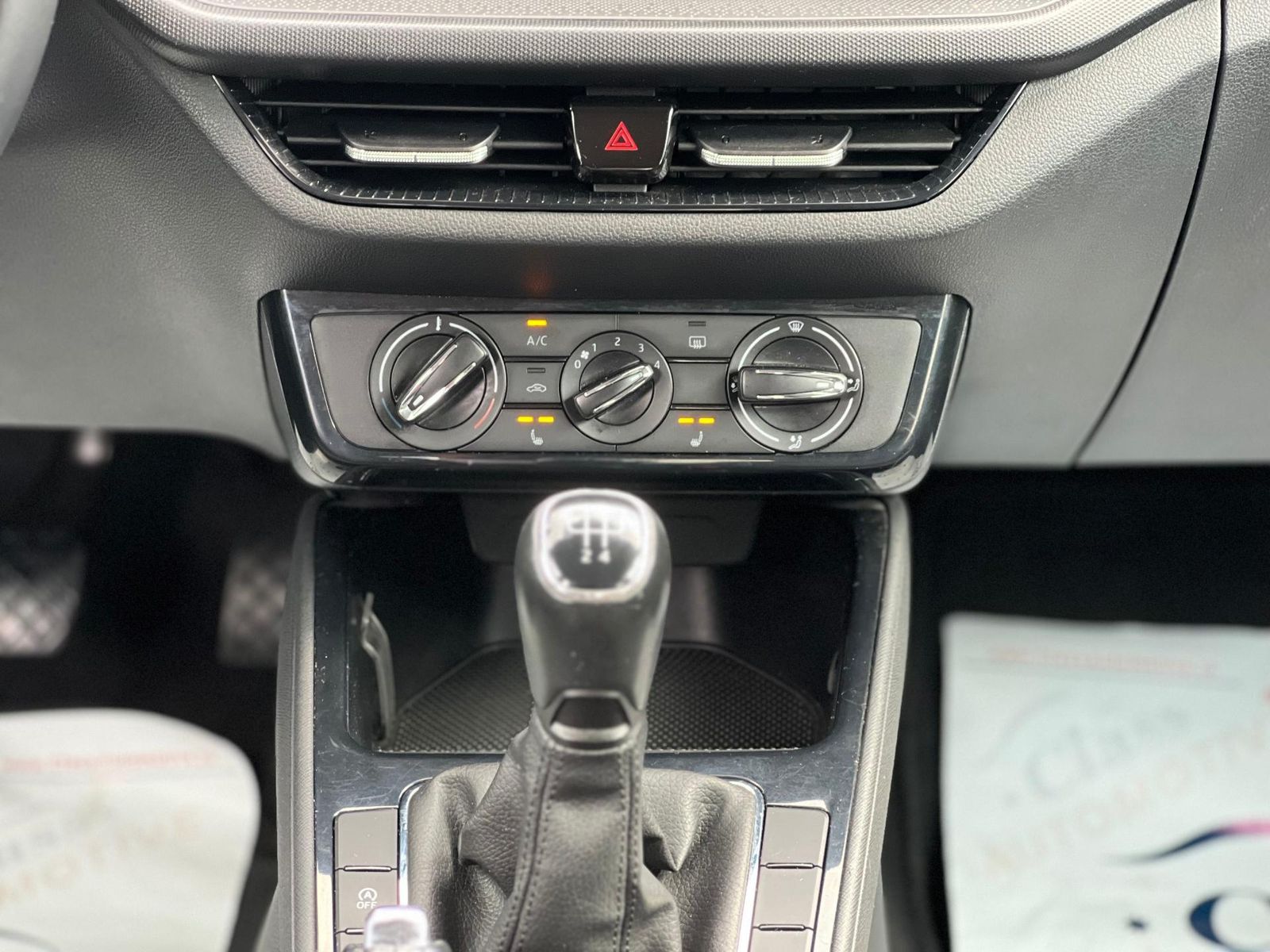 Skoda Fabia 2023 1.0 MPI 80 CP Essence - foto 17