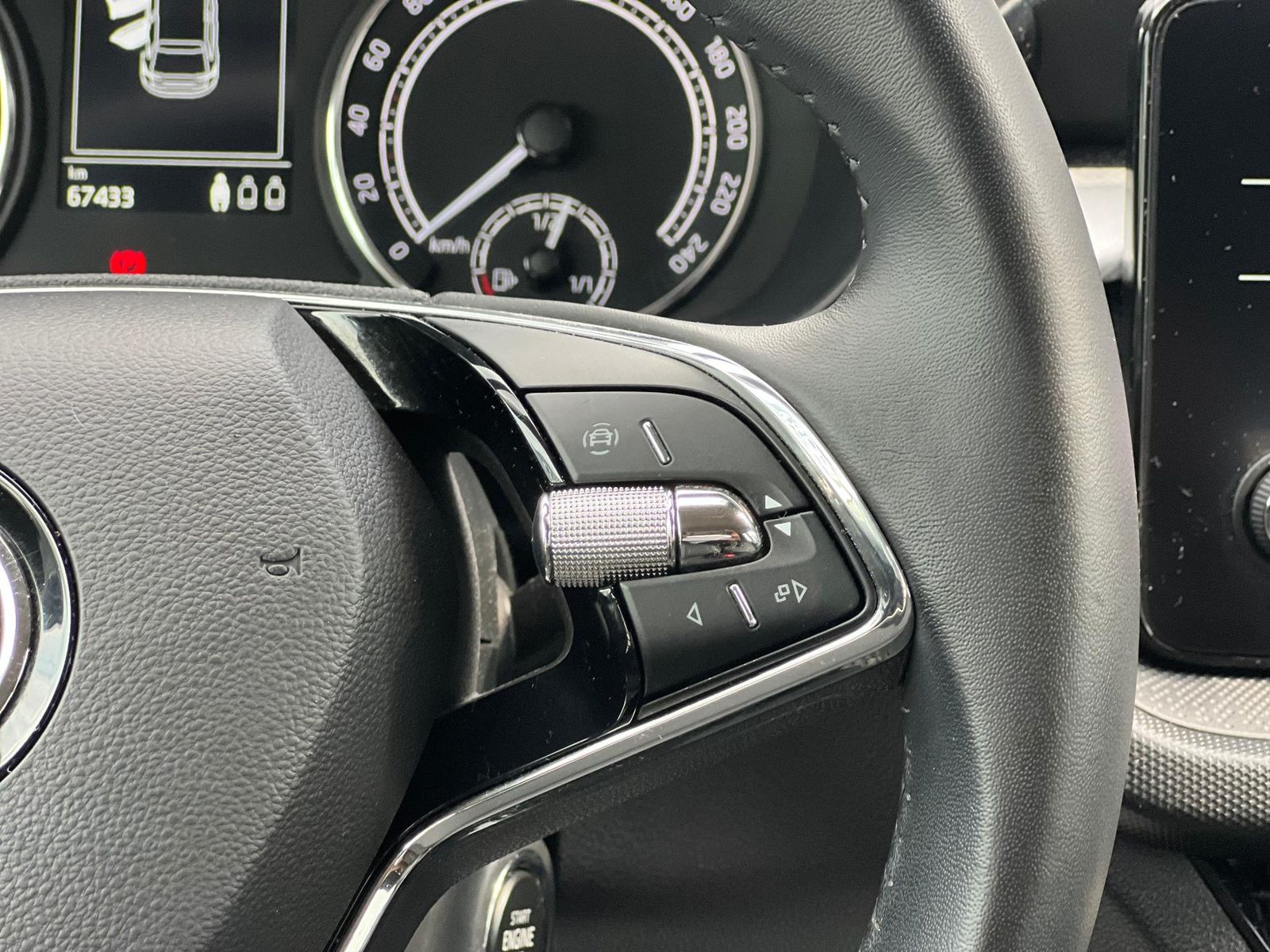 Skoda Fabia 2023 1.0 MPI 80 CP Essence - foto 21