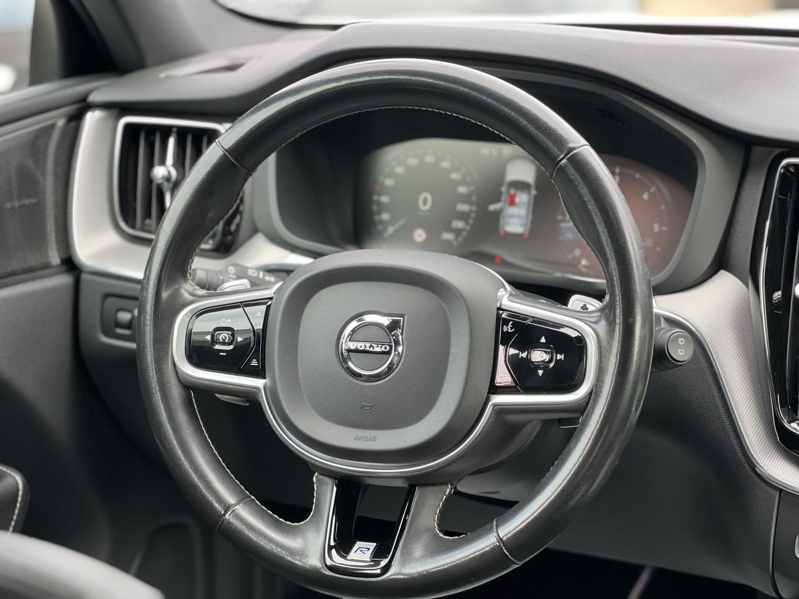 Volvo XC60 2020 D4 R-Design - foto 16