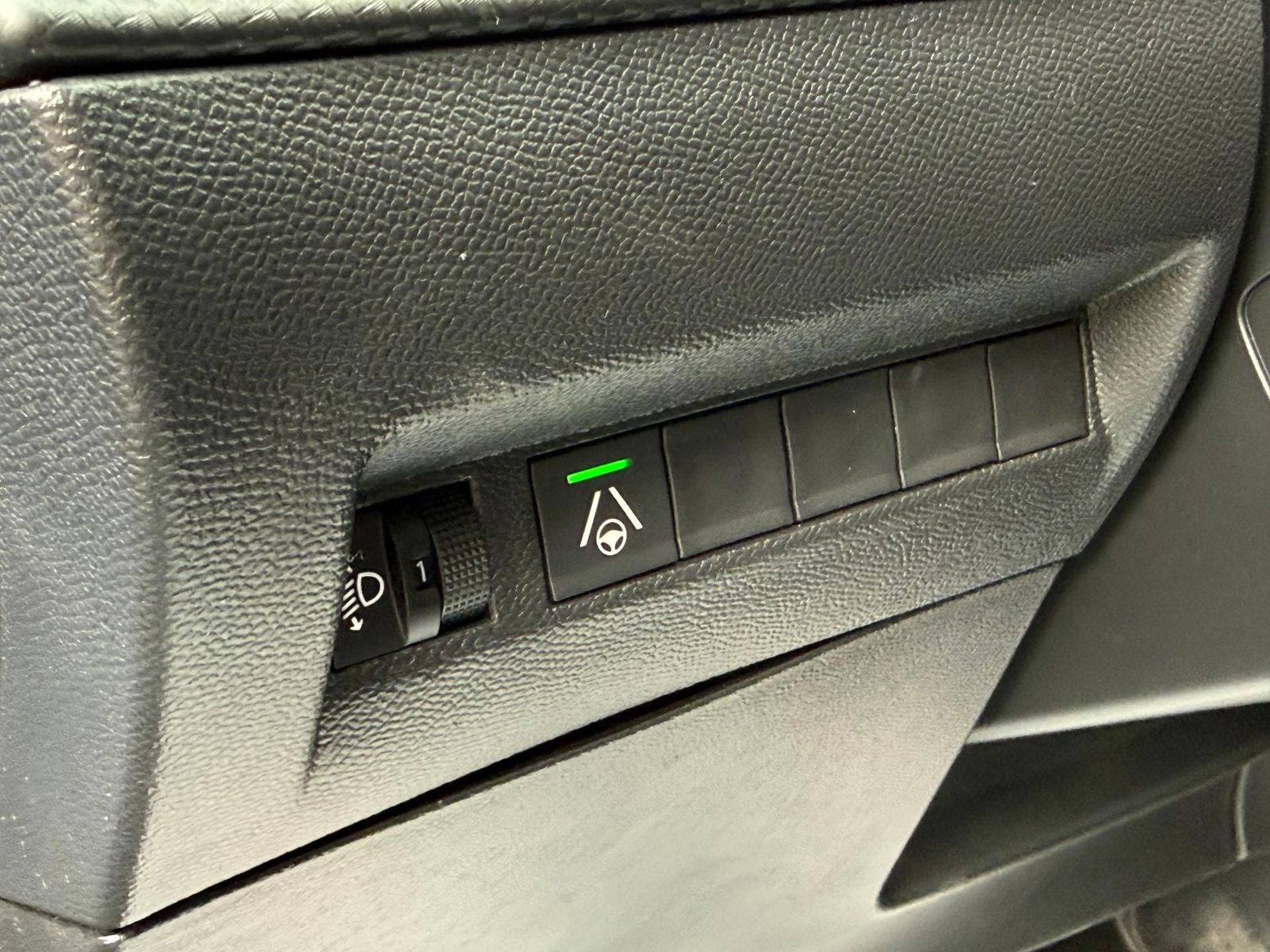Peugeot 2008 1.2 Automat 130CP - Primul Proprietar 1.2 automat 130 CP - foto 16