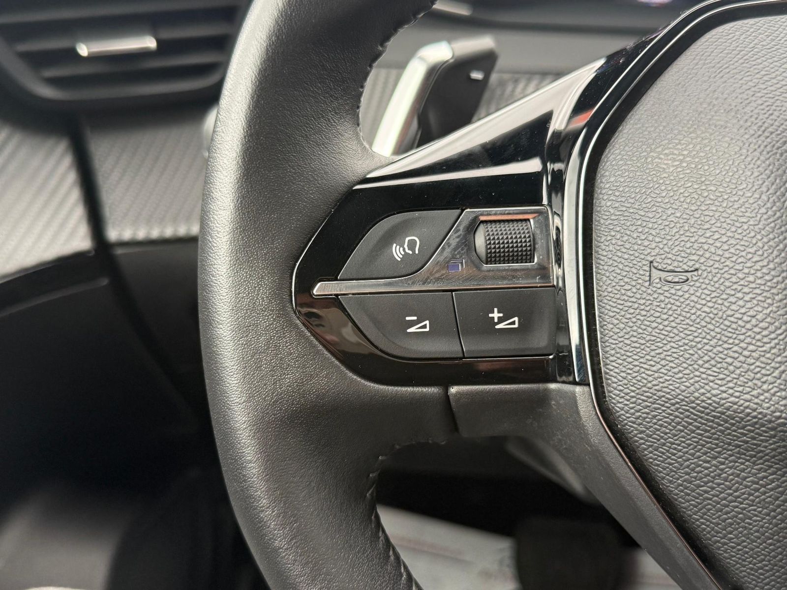Peugeot 2008 1.2 Automat 130CP - Primul Proprietar 1.2 automat 130 CP - foto 19