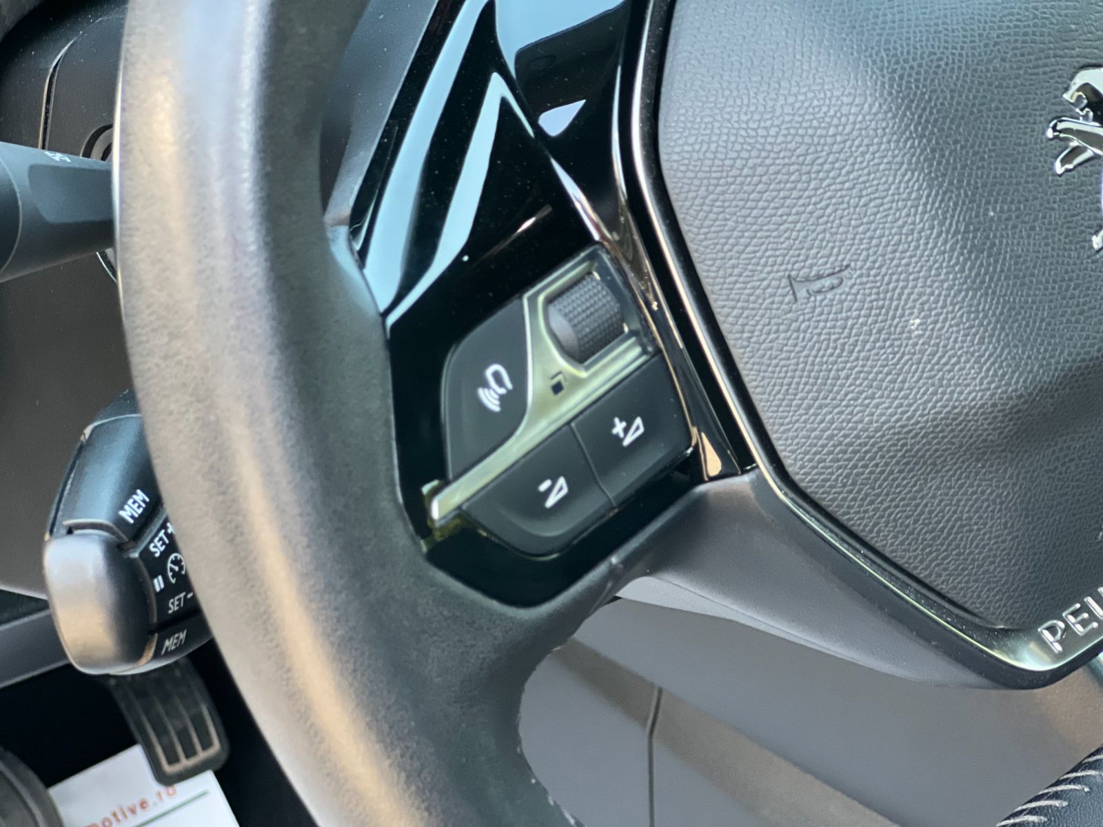 Peugeot 2008 2023 1.2L PureTech 130 S&S EAT8 Allure - foto 10