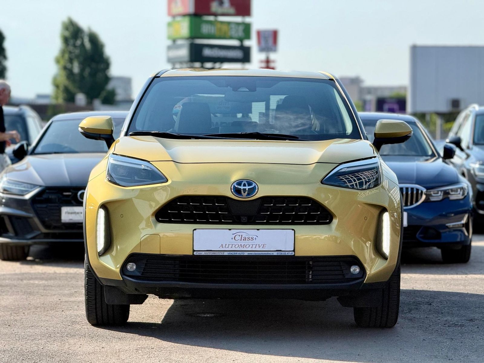 Toyota Yaris Cross 4x4 - Full Hybrid - foto 2