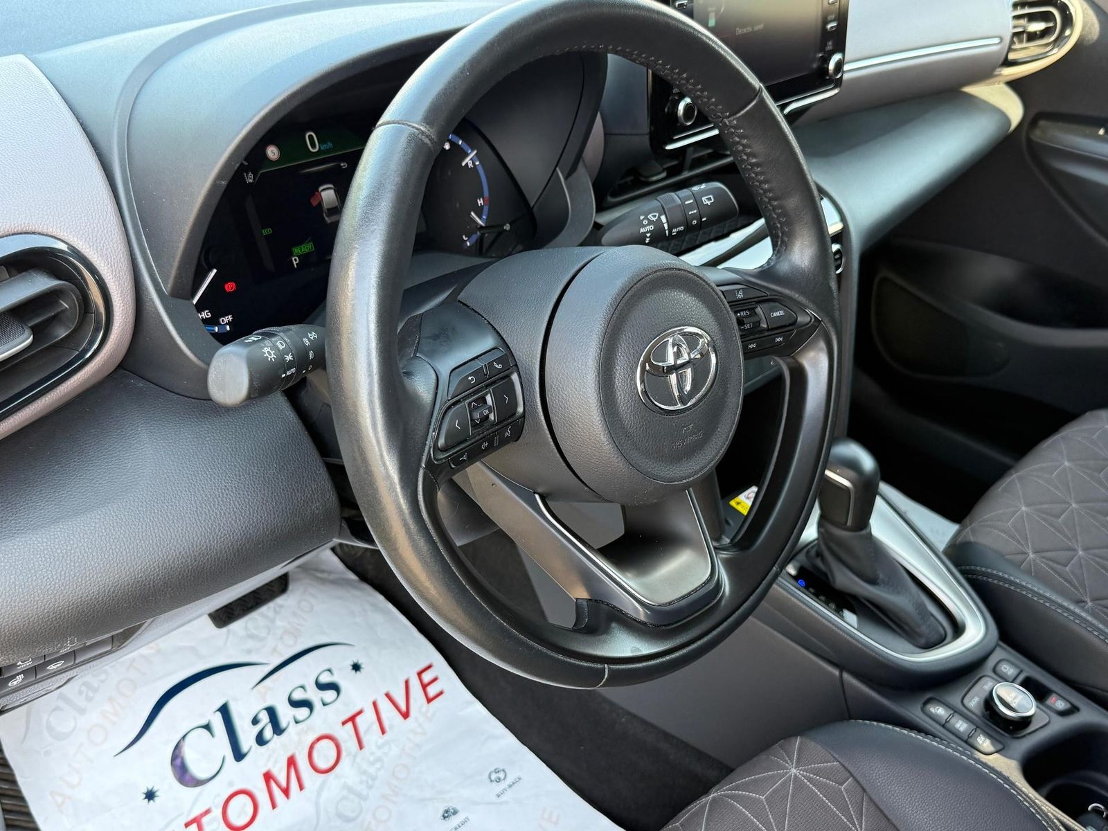 Toyota Yaris Cross 4x4 - Full Hybrid - foto 5