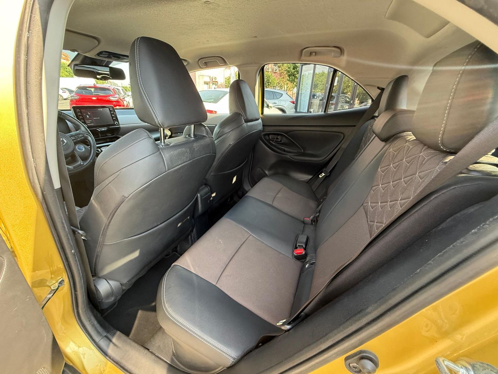 Toyota Yaris Cross 4x4 - Full Hybrid - foto 9