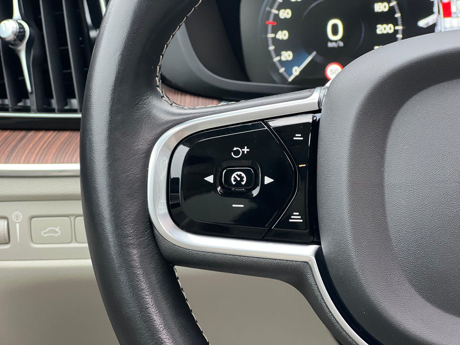 Volvo XC60 2020 T8 Twin Engine AWD Inscription - foto 22