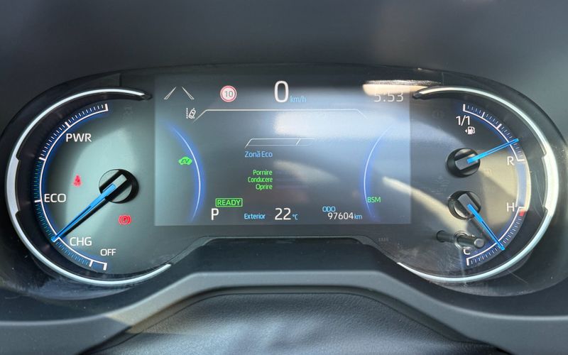 Toyota RAV 4 2021 - foto 4