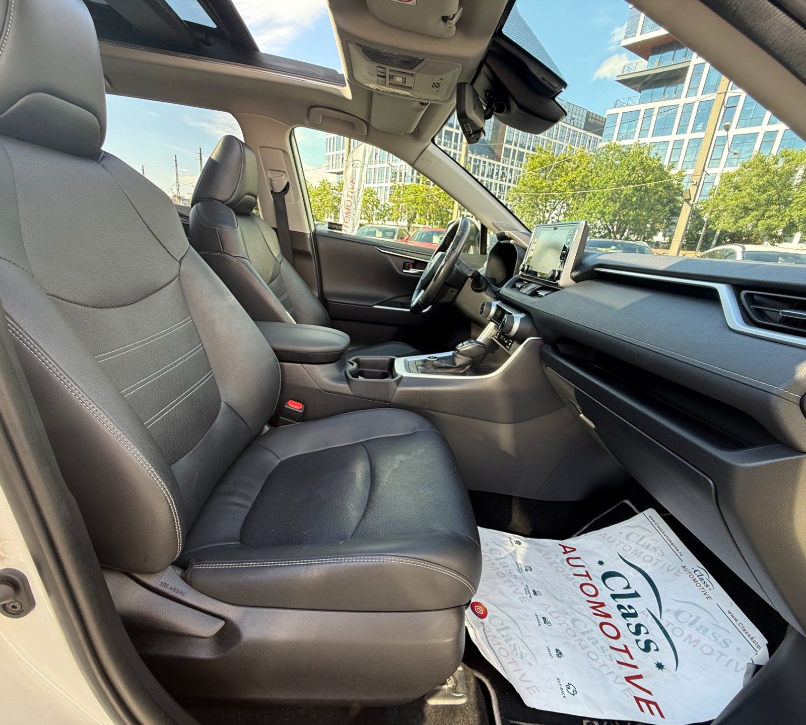 Toyota RAV 4 2021 - foto 12