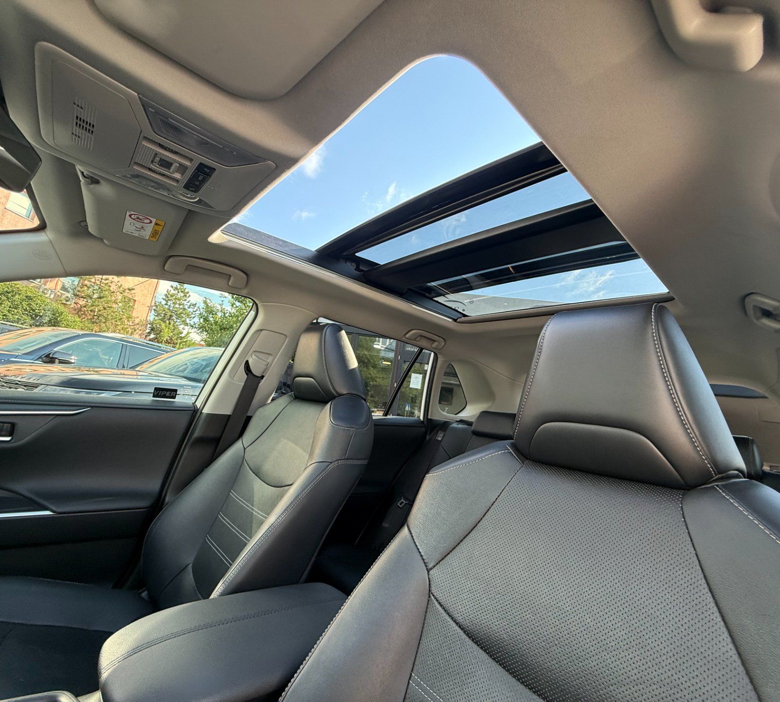 Toyota RAV 4 2021 - foto 9