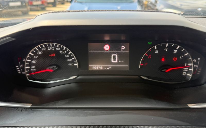 Peugeot 2008 2023 1.2 automat 130 CP Allure - foto 4