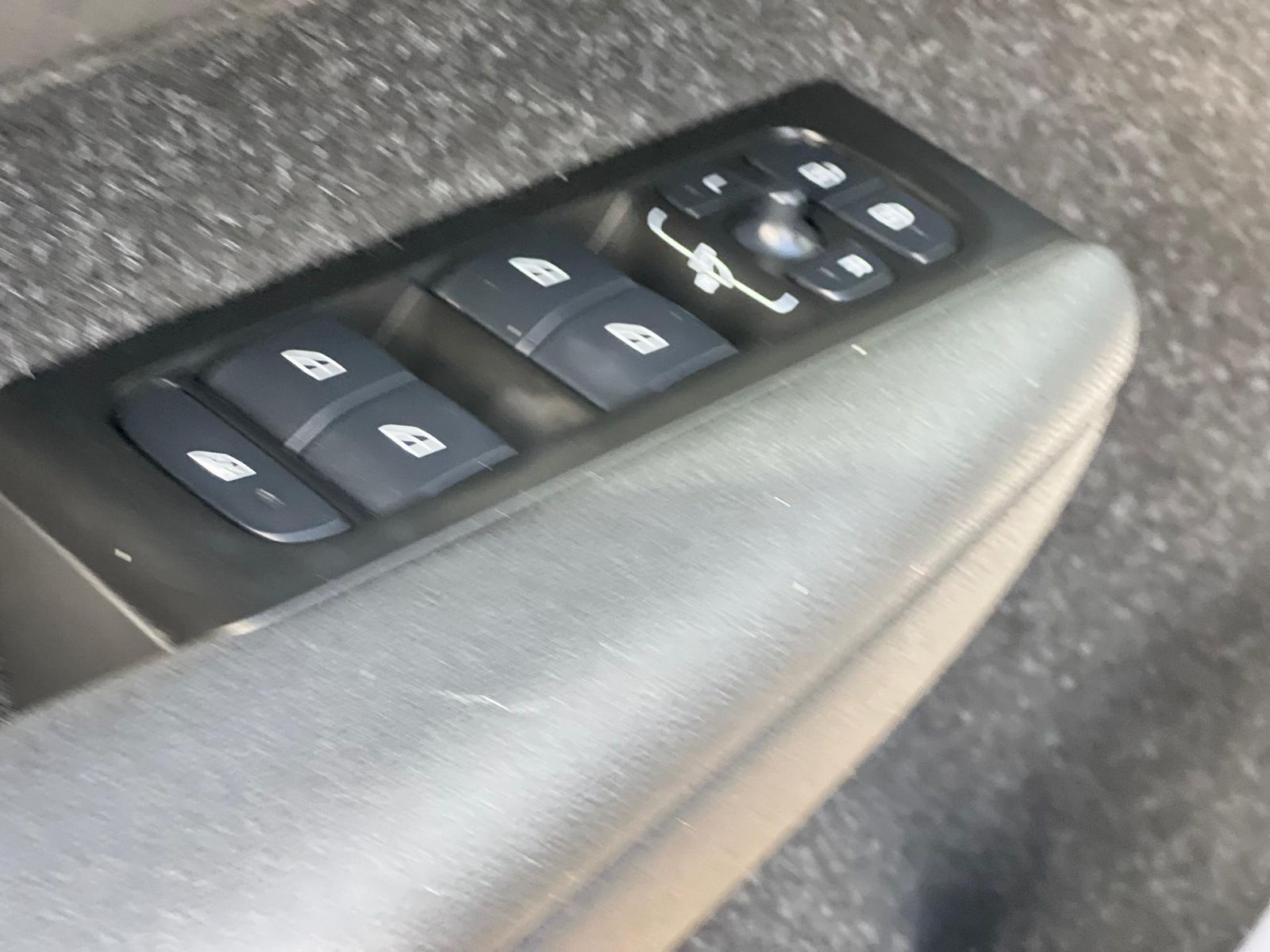 Volvo XC40 2021 Recharge T4 Twin Engine AT7 Inscription Expression - foto 9