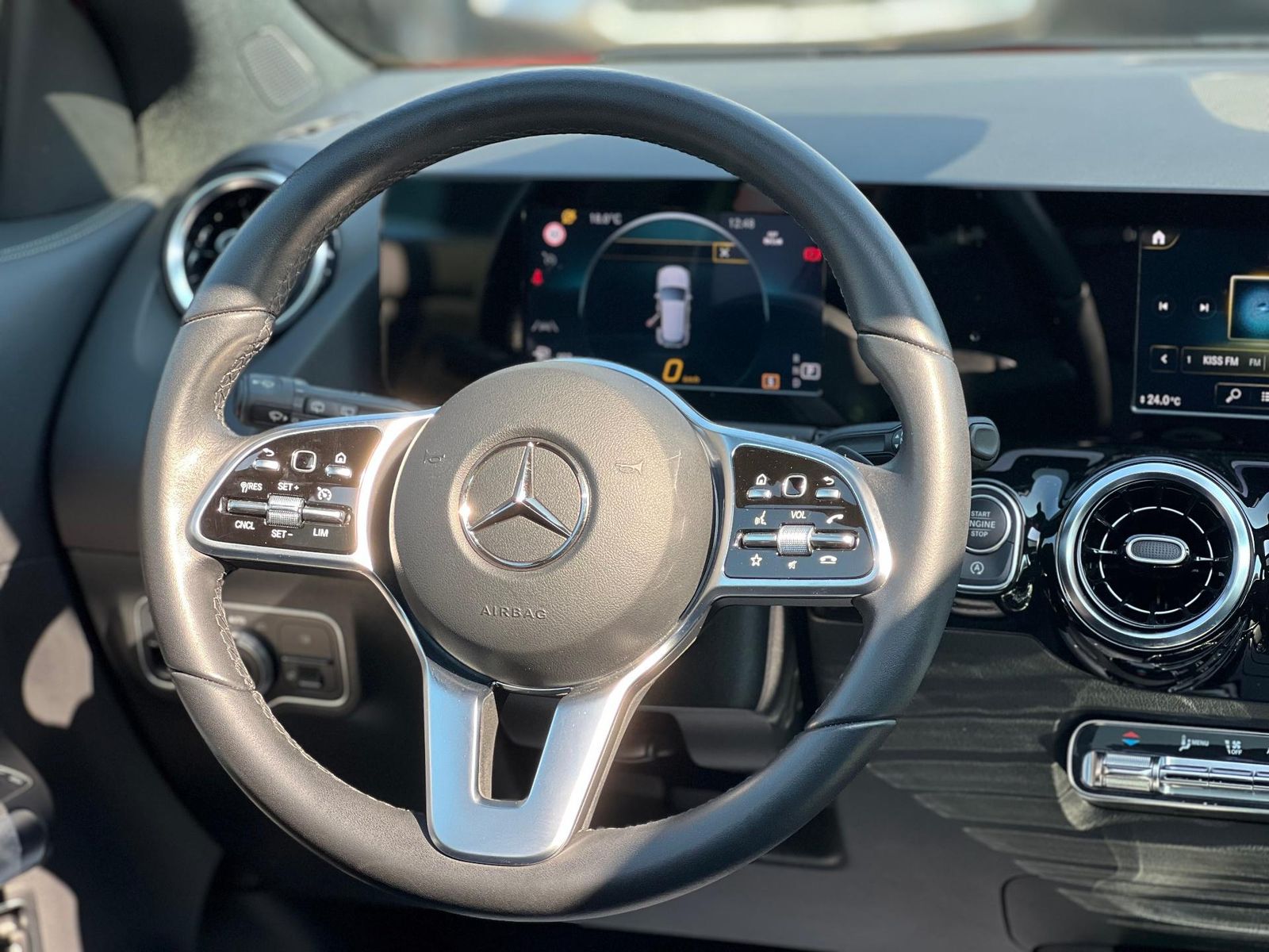 Mercedes-Benz GLA Clasa GLA 2023 200d 4Matic - foto 15