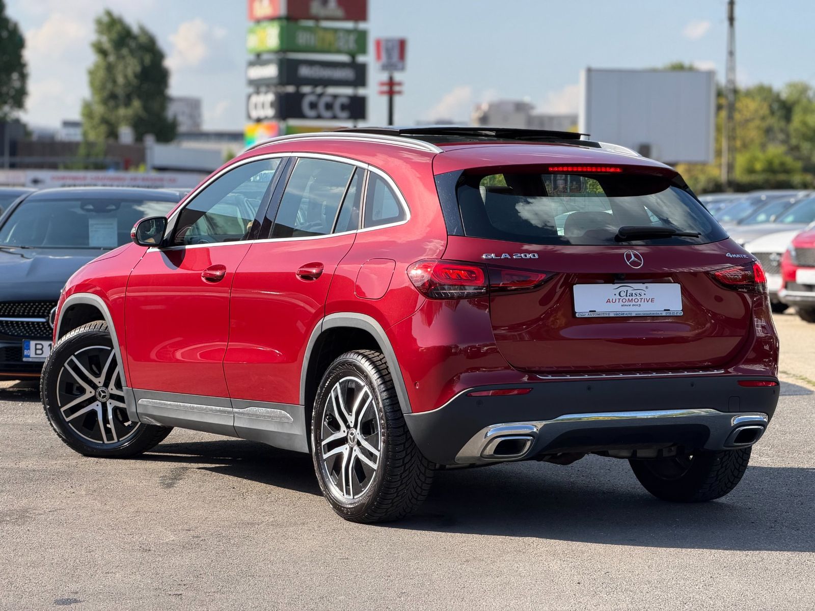 Mercedes-Benz GLA Clasa GLA 2023 200d 4Matic - foto 5