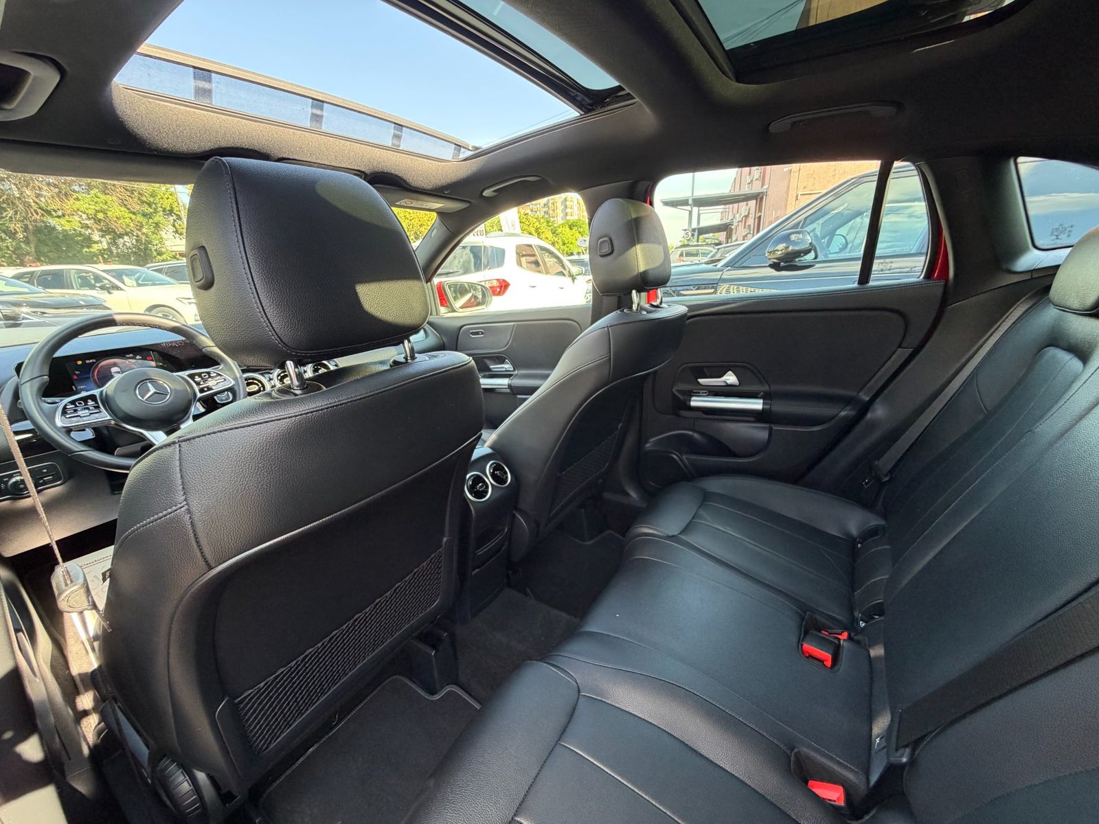 Mercedes-Benz GLA Clasa GLA 2023 200d 4Matic - foto 14